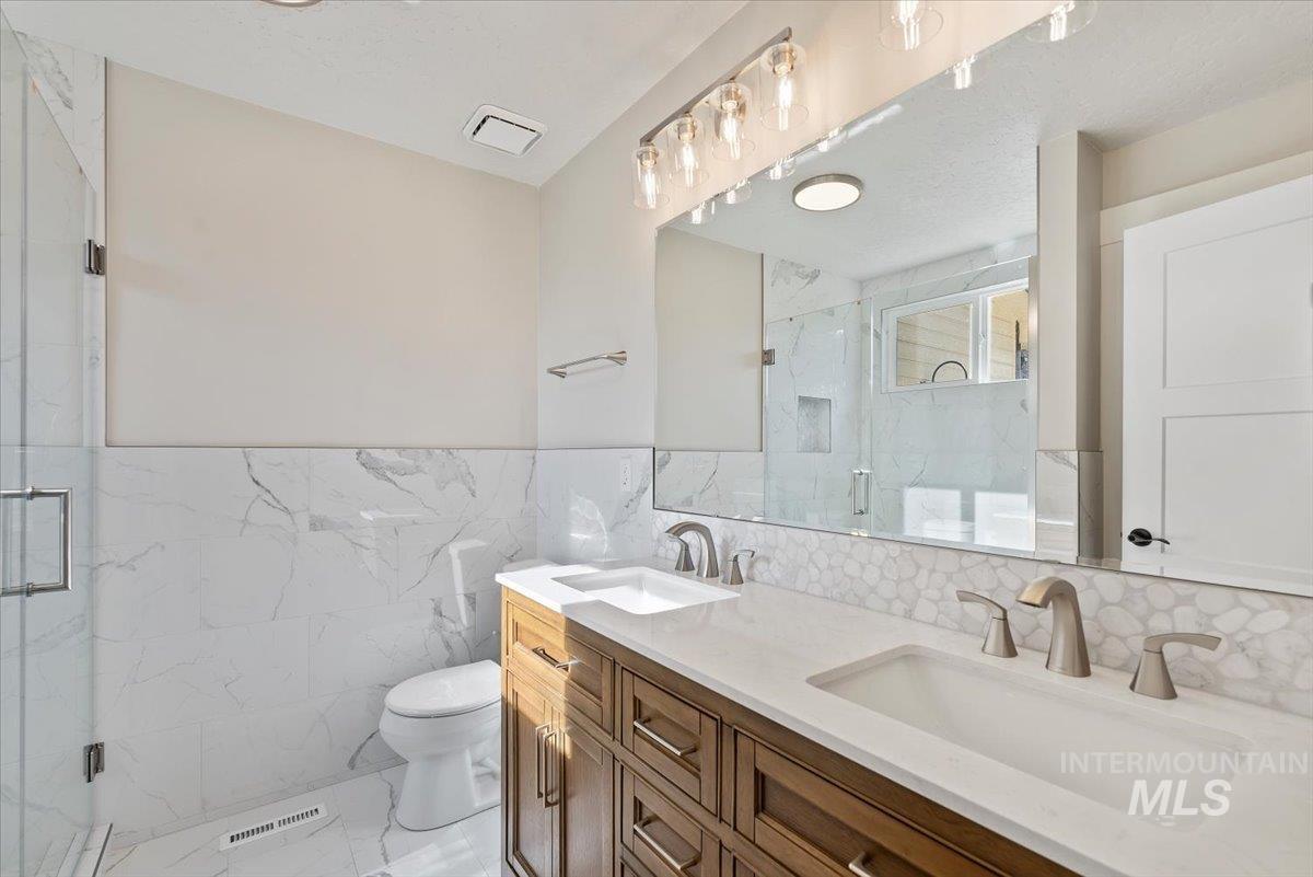 2510 San Marco Way, Nampa, Idaho 83686, 4 Bedrooms, 2 Bathrooms, Residential For Sale, Price $574,900,MLS 98978523