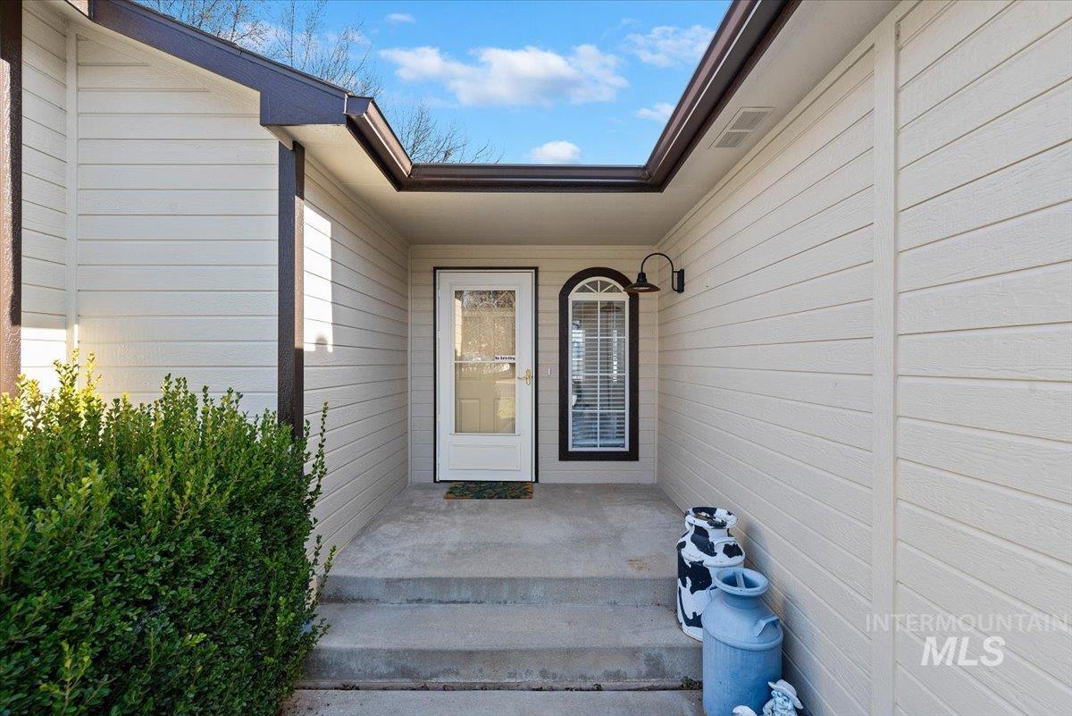 2510 San Marco Way, Nampa, Idaho 83686, 4 Bedrooms, 2 Bathrooms, Residential For Sale, Price $574,900,MLS 98978523