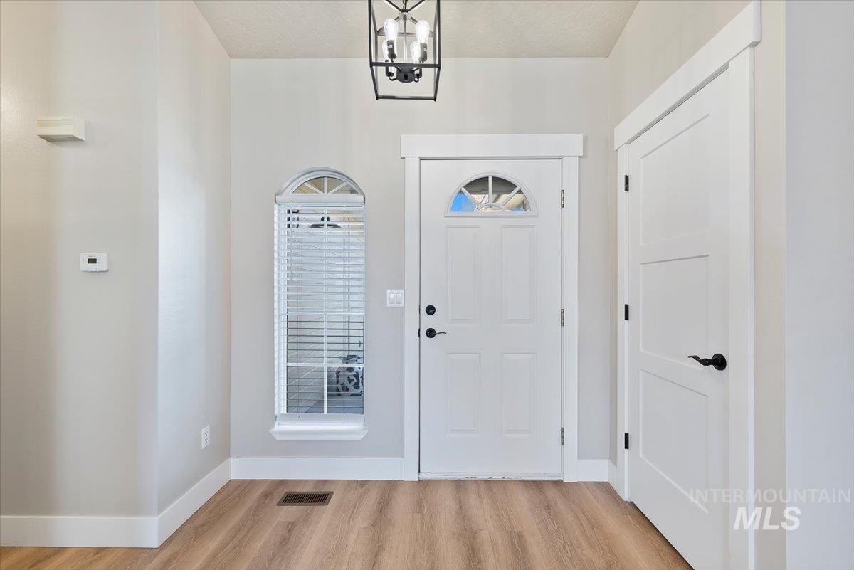 2510 San Marco Way, Nampa, Idaho 83686, 4 Bedrooms, 2 Bathrooms, Residential For Sale, Price $574,900,MLS 98978523