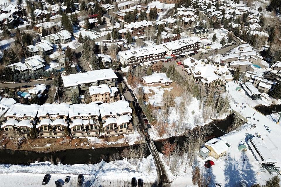 221 Picabo Street, Ketchum, Idaho 83340, 4 Bedrooms, 4 Bathrooms, Residential For Sale, Price $240,000,MLS 98978524