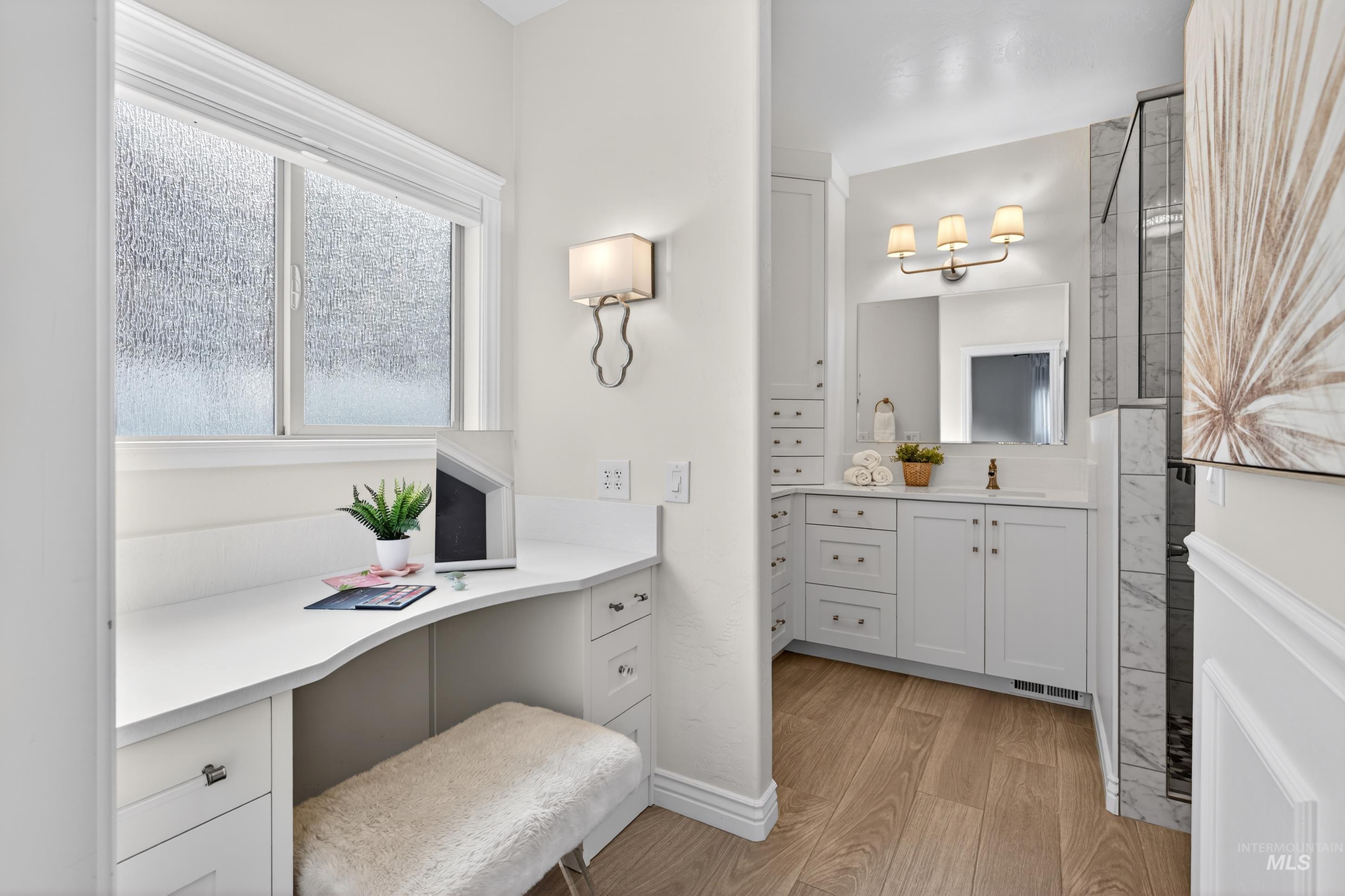 2816 S Bear Claw Way, Meridian, Idaho 83642, 4 Bedrooms, 3.5 Bathrooms, Residential For Sale, Price $1,000,000,MLS 98978525