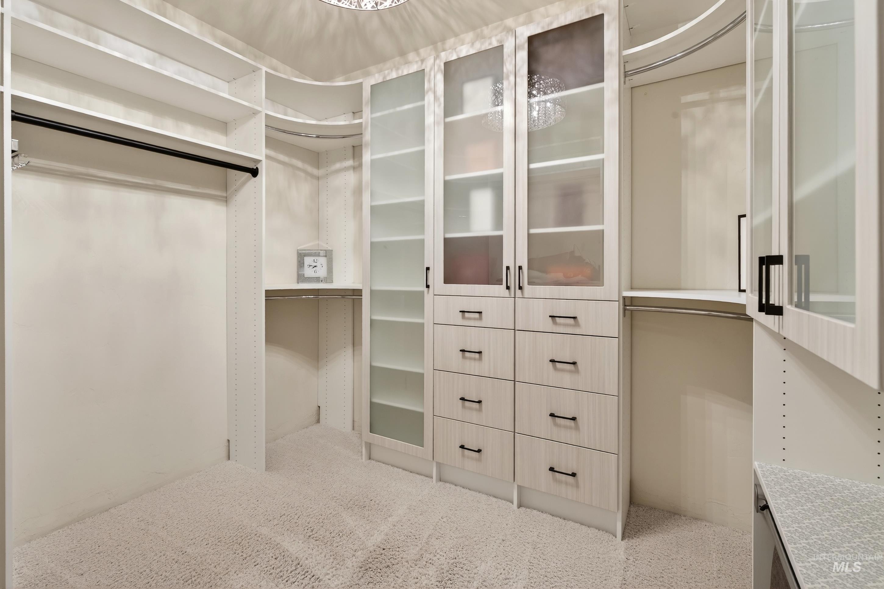 2816 S Bear Claw Way, Meridian, Idaho 83642, 4 Bedrooms, 3.5 Bathrooms, Residential For Sale, Price $1,000,000,MLS 98978525