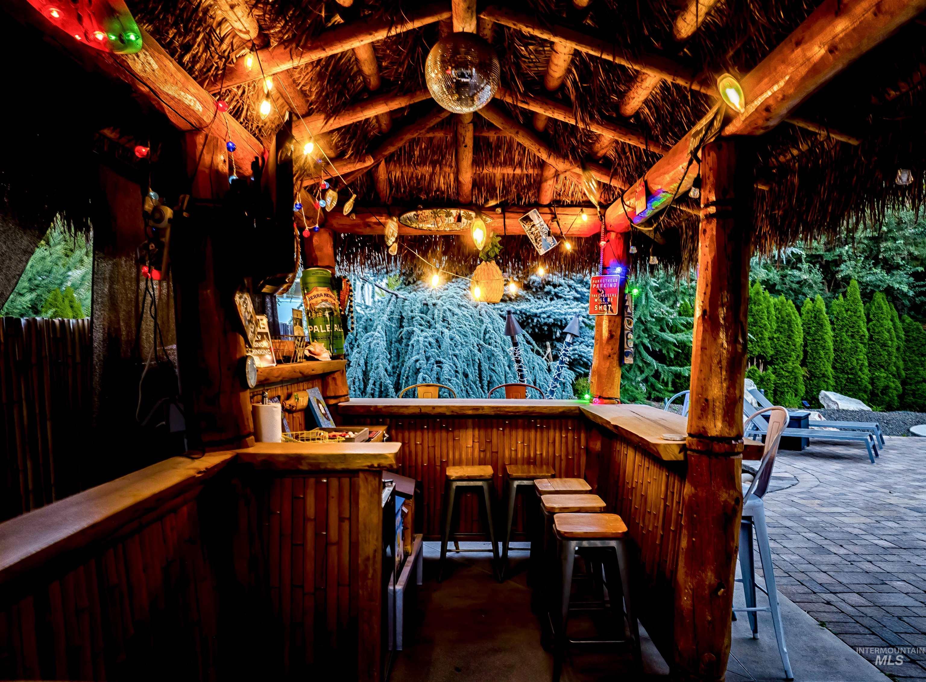 2816 S Bear Claw Way, Meridian, Idaho 83642, 4 Bedrooms, 3.5 Bathrooms, Residential For Sale, Price $1,000,000,MLS 98978525