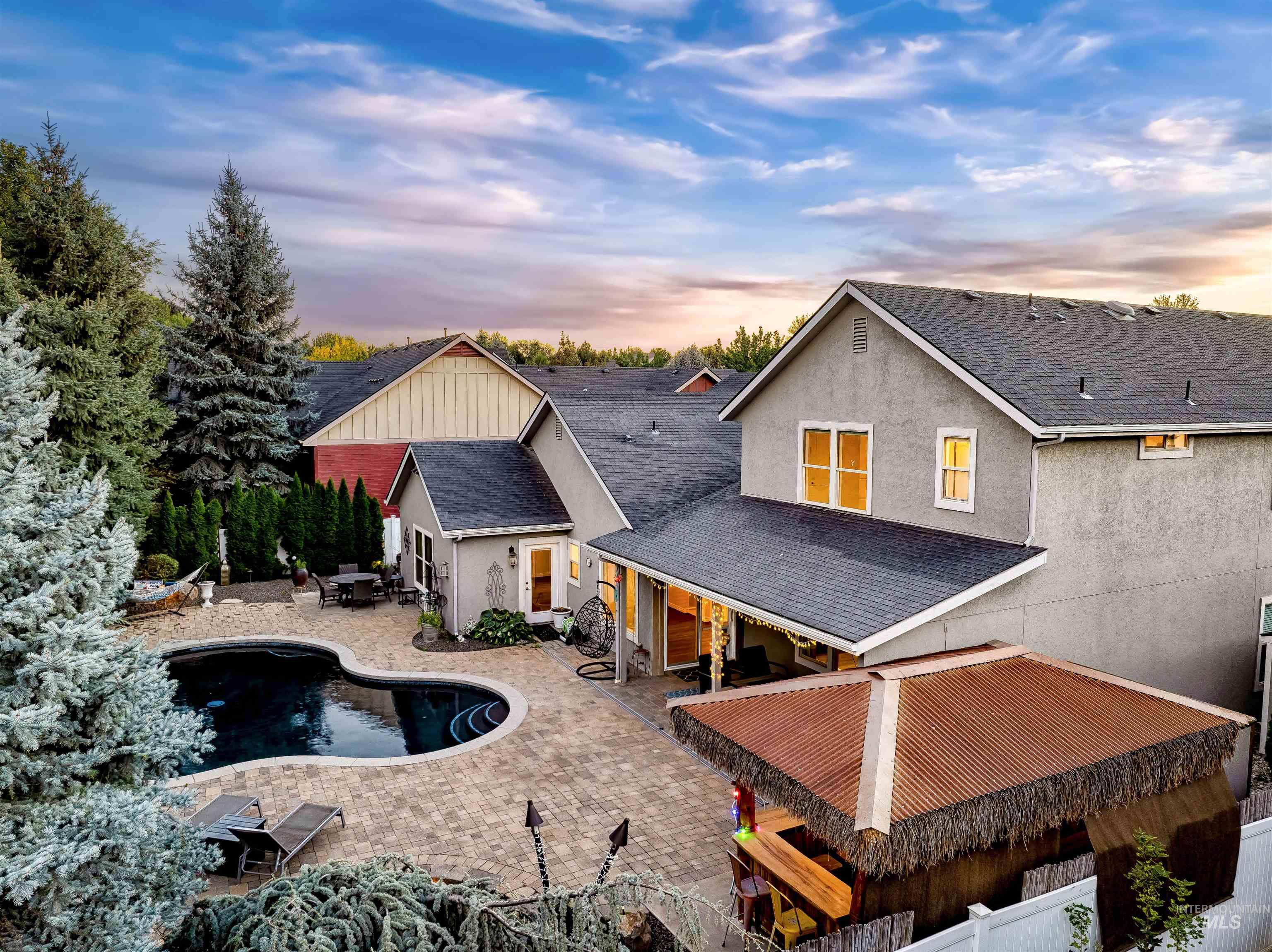 2816 S Bear Claw Way, Meridian, Idaho 83642, 4 Bedrooms, 3.5 Bathrooms, Residential For Sale, Price $1,000,000,MLS 98978525