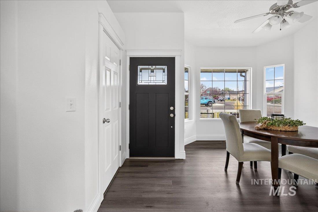 4714 Catherine Ave, Caldwell, Idaho 83607-8086, 3 Bedrooms, 2.5 Bathrooms, Residential For Sale, Price $370,000, 98978526