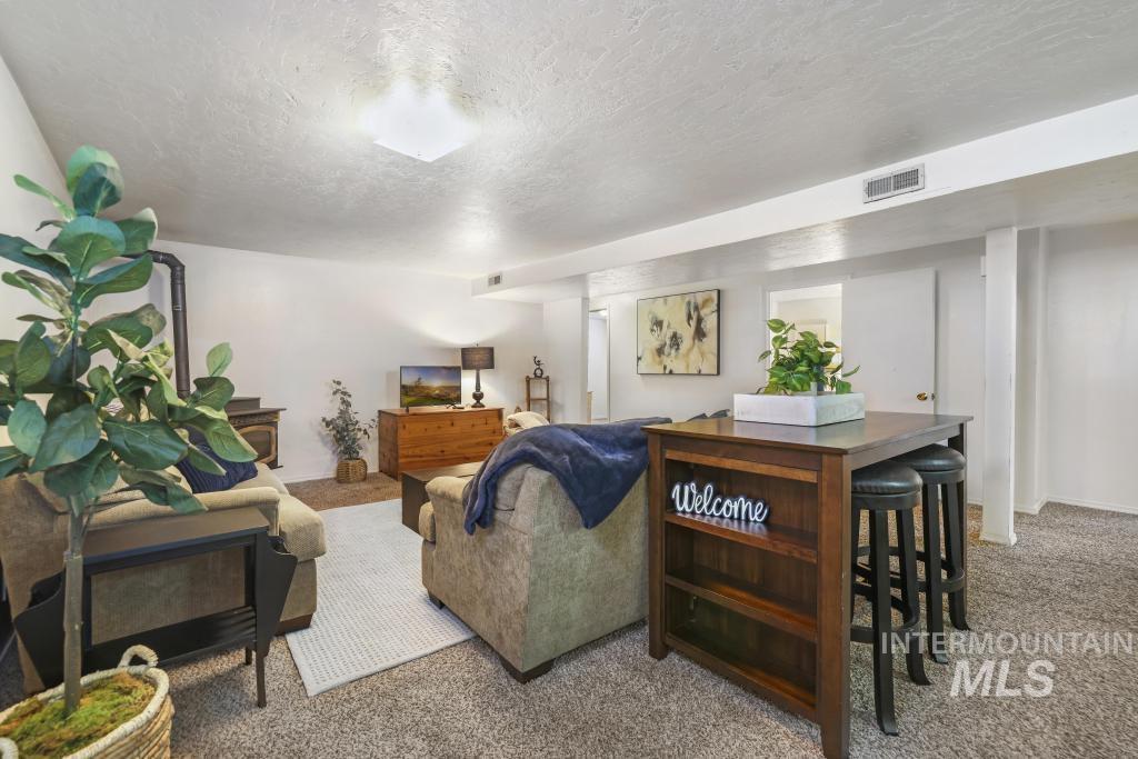 3985 N 2300 E, Filer, Idaho 83328, 5 Bedrooms, 2 Bathrooms, Residential For Sale, Price $536,000,MLS 98978529