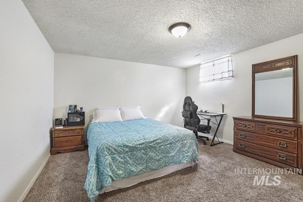 3985 N 2300 E, Filer, Idaho 83328, 5 Bedrooms, 2 Bathrooms, Residential For Sale, Price $536,000,MLS 98978529