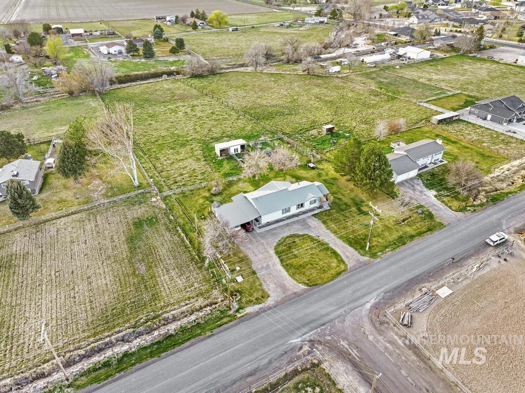 3985 N 2300 E, Filer, Idaho 83328, 5 Bedrooms, 2 Bathrooms, Residential For Sale, Price $536,000,MLS 98978529