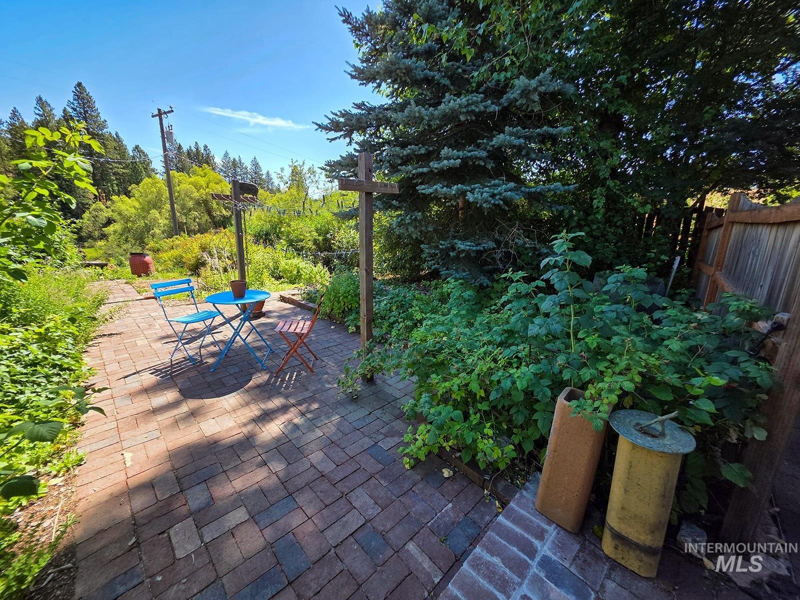 1031 Spring Valley Road, Troy, Idaho 83871, 2 Bedrooms, 1 Bathroom, Residential For Sale, Price $460,000,MLS 98978530