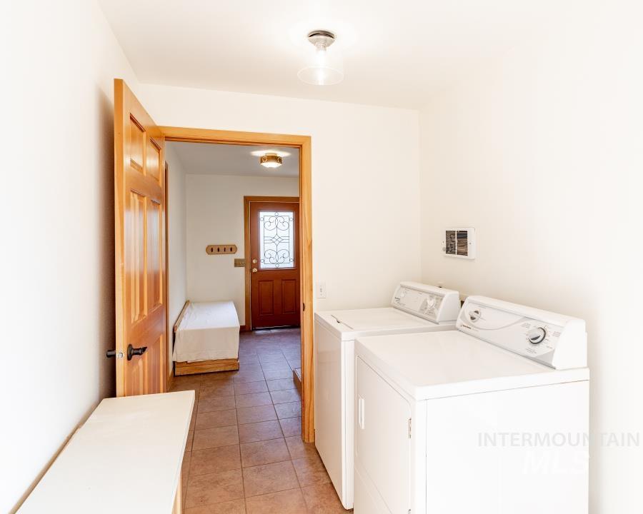 1031 Spring Valley Road, Troy, Idaho 83871, 2 Bedrooms, 1 Bathroom, Residential For Sale, Price $460,000,MLS 98978530