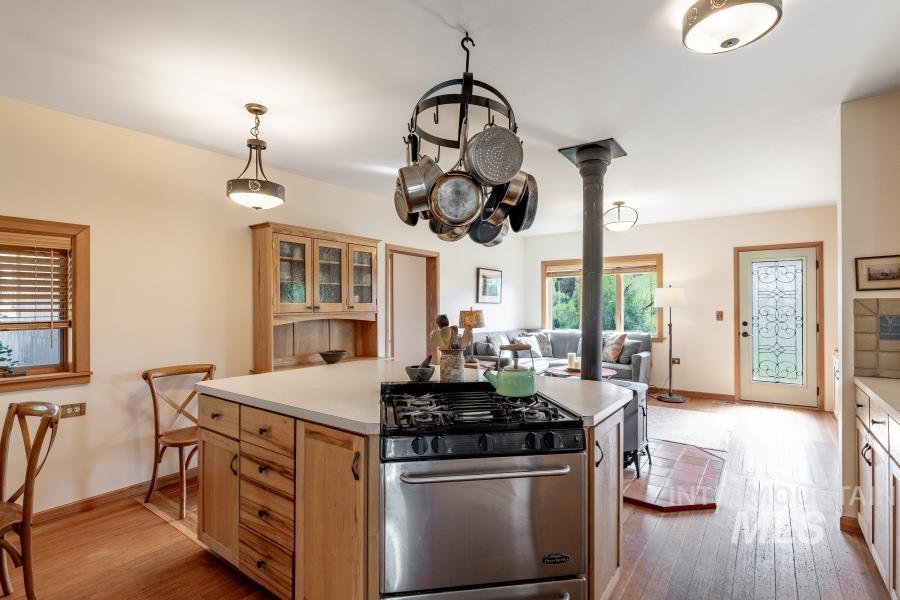 1031 Spring Valley Road, Troy, Idaho 83871, 2 Bedrooms, 1 Bathroom, Residential For Sale, Price $460,000,MLS 98978530