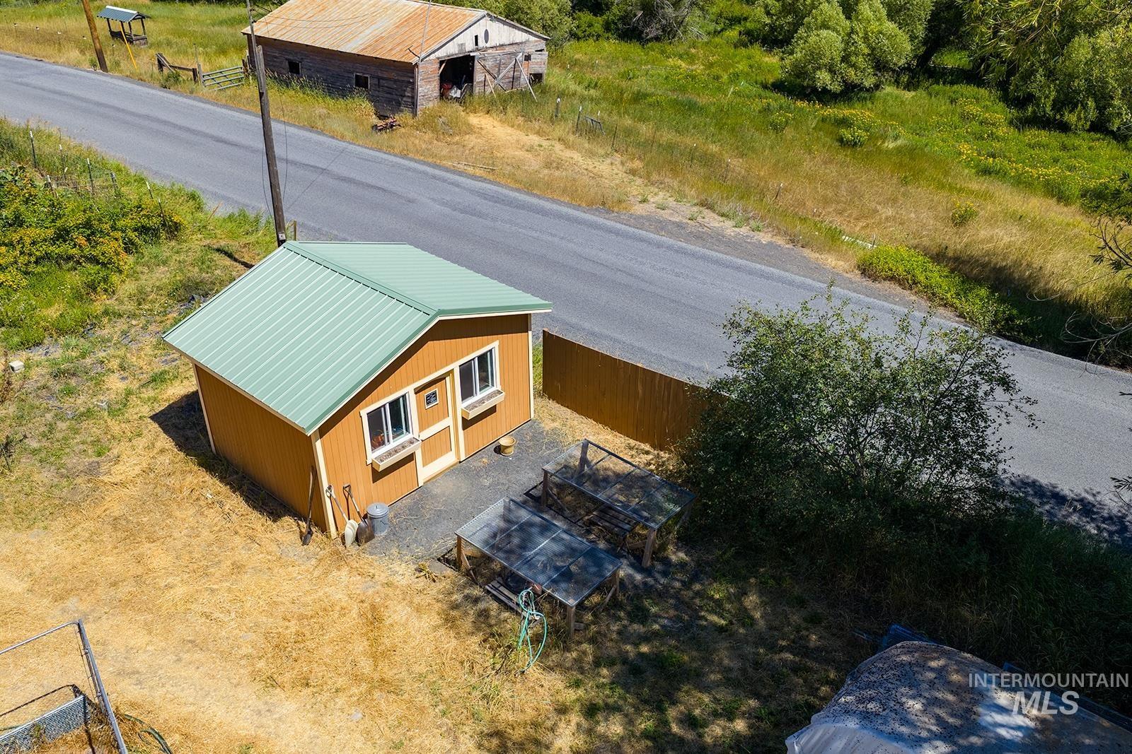 1031 Spring Valley Road, Troy, Idaho 83871, 2 Bedrooms, 1 Bathroom, Residential For Sale, Price $460,000,MLS 98978530