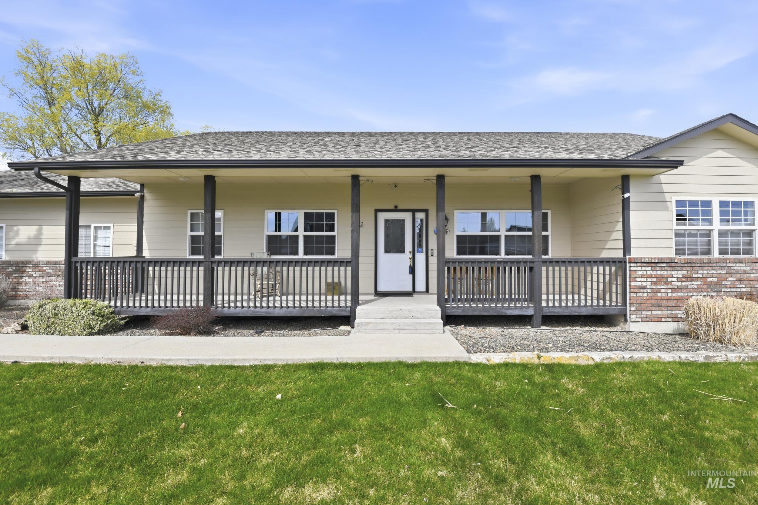 2082 NE 16TH Ave., Payette, Idaho 83661, 3 Bedrooms, 2.5 Bathrooms, Residential For Sale, Price $349,000,MLS 98978532