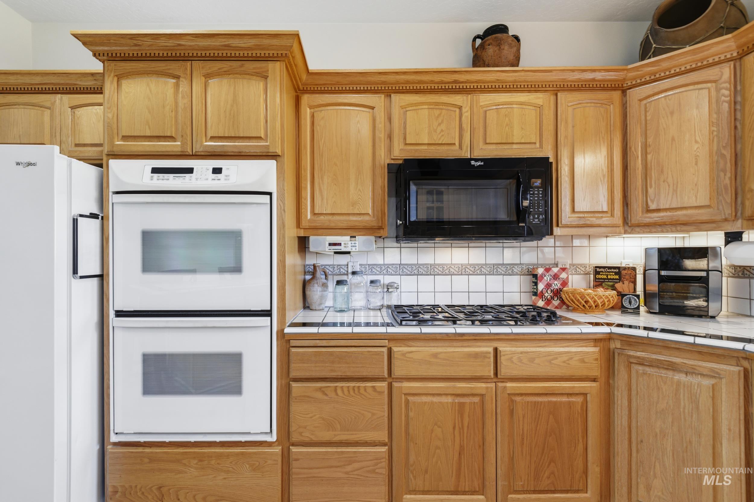 2082 NE 16TH Ave., Payette, Idaho 83661, 3 Bedrooms, 2.5 Bathrooms, Residential For Sale, Price $349,000,MLS 98978532