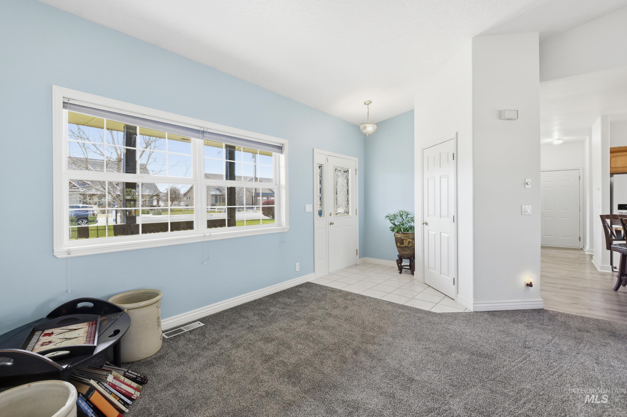 2082 NE 16TH Ave., Payette, Idaho 83661, 3 Bedrooms, 2.5 Bathrooms, Residential For Sale, Price $349,000,MLS 98978532