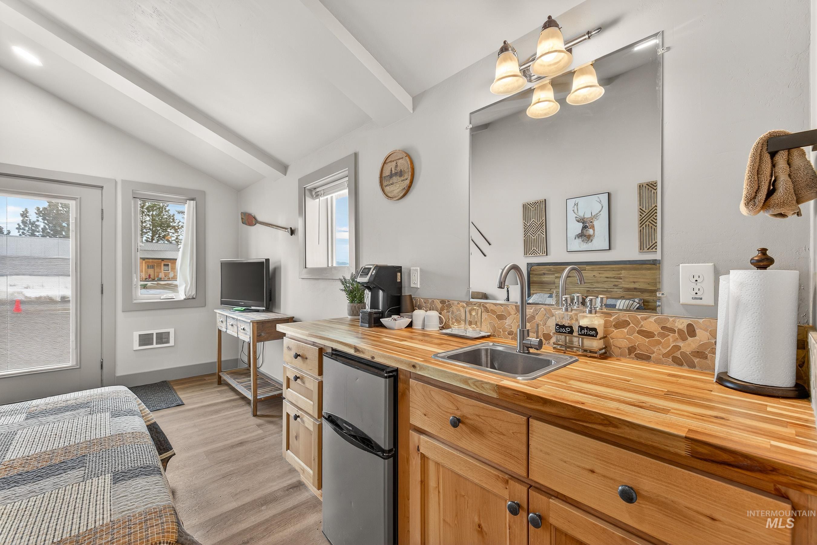 304 Samson Ct., McCall, Idaho 83638-0000, 3 Bedrooms, 3 Bathrooms, Residential For Sale, Price $824,900,MLS 98978535