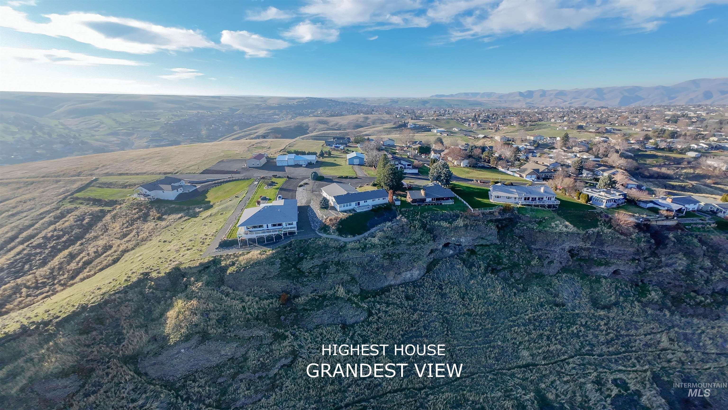 3015 Grandview Dr, Clarkston, Washington 99403, 4 Bedrooms, 3 Bathrooms, Residential For Sale, Price $849,000,MLS 98978537