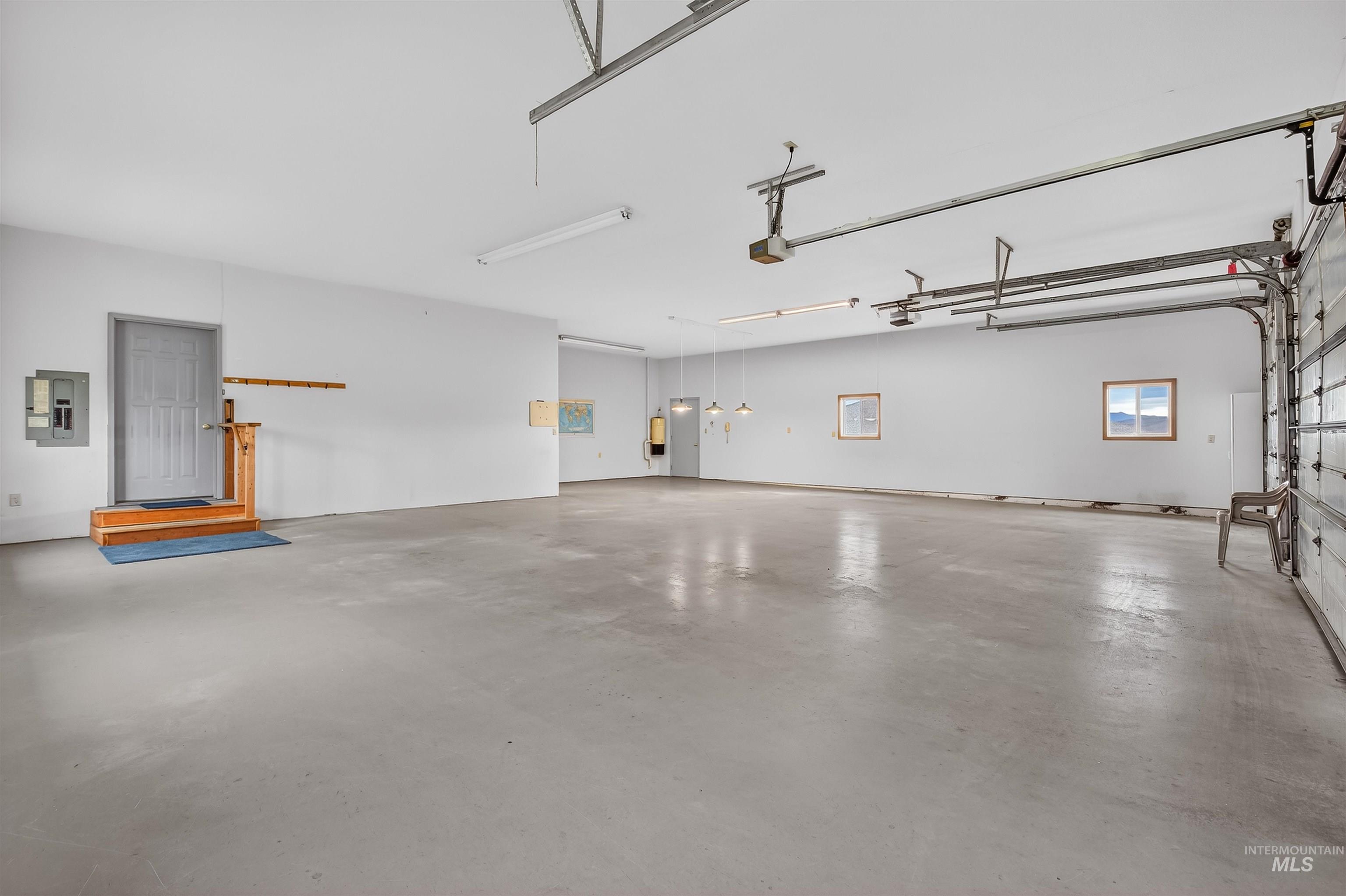 3015 Grandview Dr, Clarkston, Washington 99403, 4 Bedrooms, 3 Bathrooms, Residential For Sale, Price $849,000,MLS 98978537