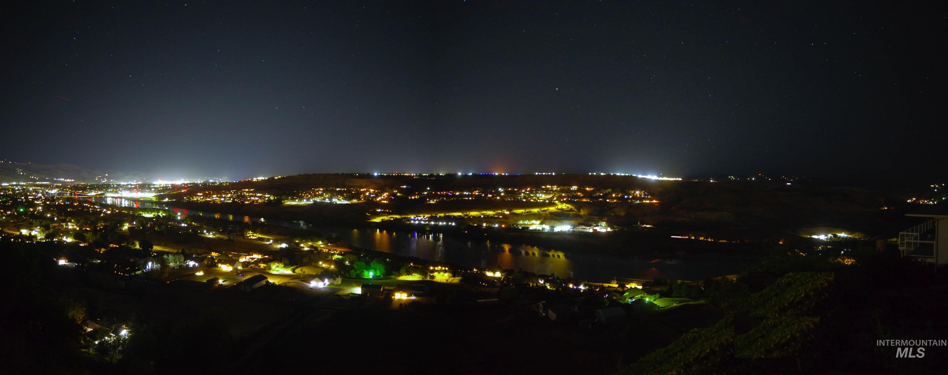 3015 Grandview Dr, Clarkston, Washington 99403, 4 Bedrooms, 3 Bathrooms, Residential For Sale, Price $849,000,MLS 98978537