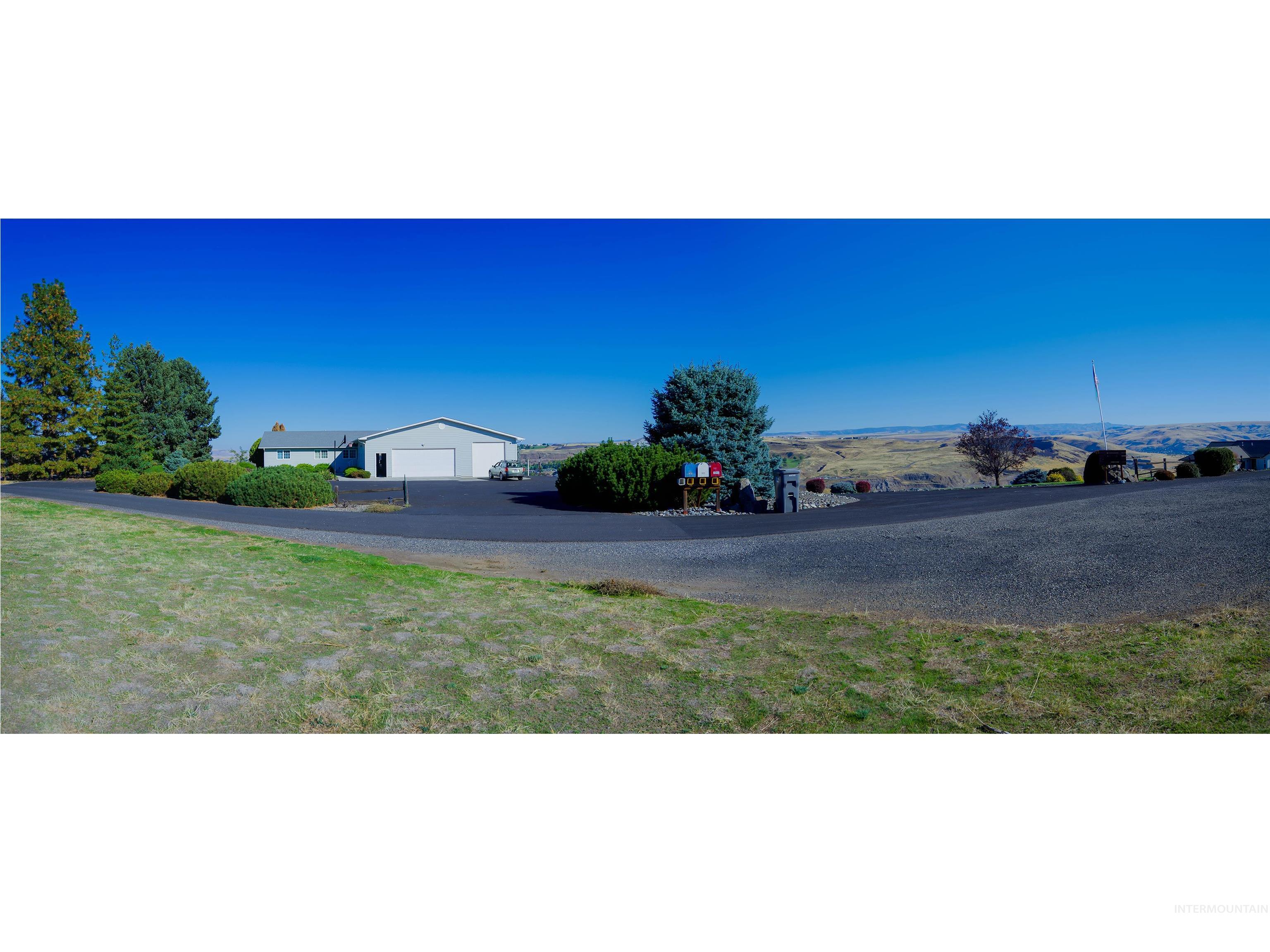 3015 Grandview Dr, Clarkston, Washington 99403, 4 Bedrooms, 3 Bathrooms, Residential For Sale, Price $849,000,MLS 98978537