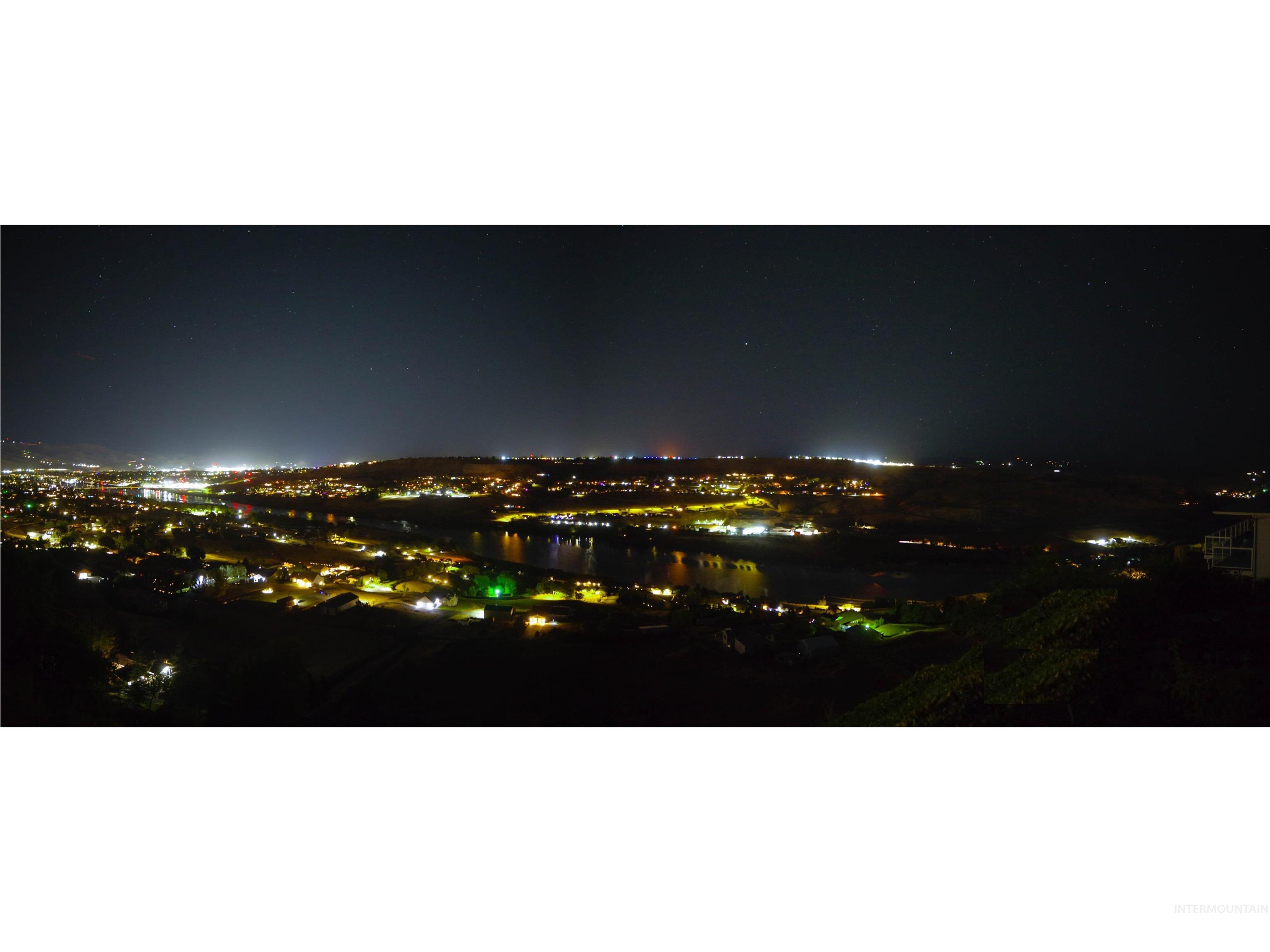 3015 Grandview Dr, Clarkston, Washington 99403, 4 Bedrooms, 3 Bathrooms, Residential For Sale, Price $849,000,MLS 98978537