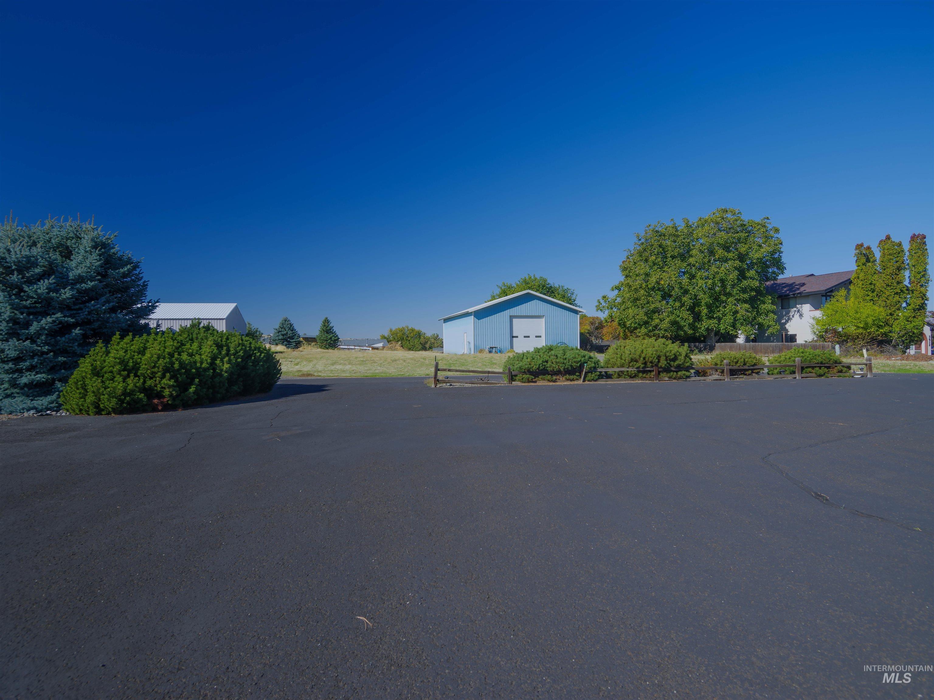 3015 Grandview Dr, Clarkston, Washington 99403, 4 Bedrooms, 3 Bathrooms, Residential For Sale, Price $849,000,MLS 98978537