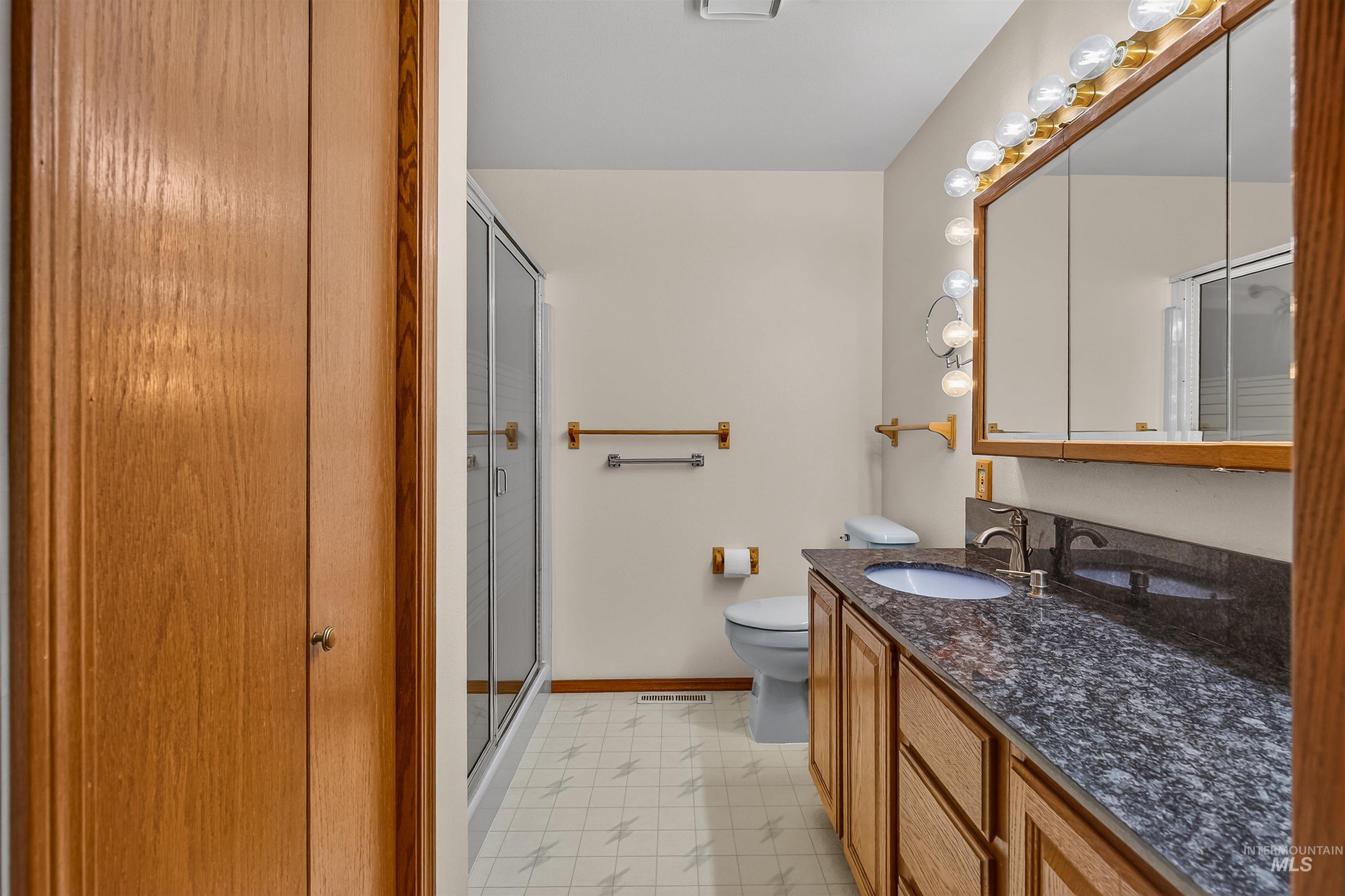 3015 Grandview Dr, Clarkston, Washington 99403, 4 Bedrooms, 3 Bathrooms, Residential For Sale, Price $849,000,MLS 98978537