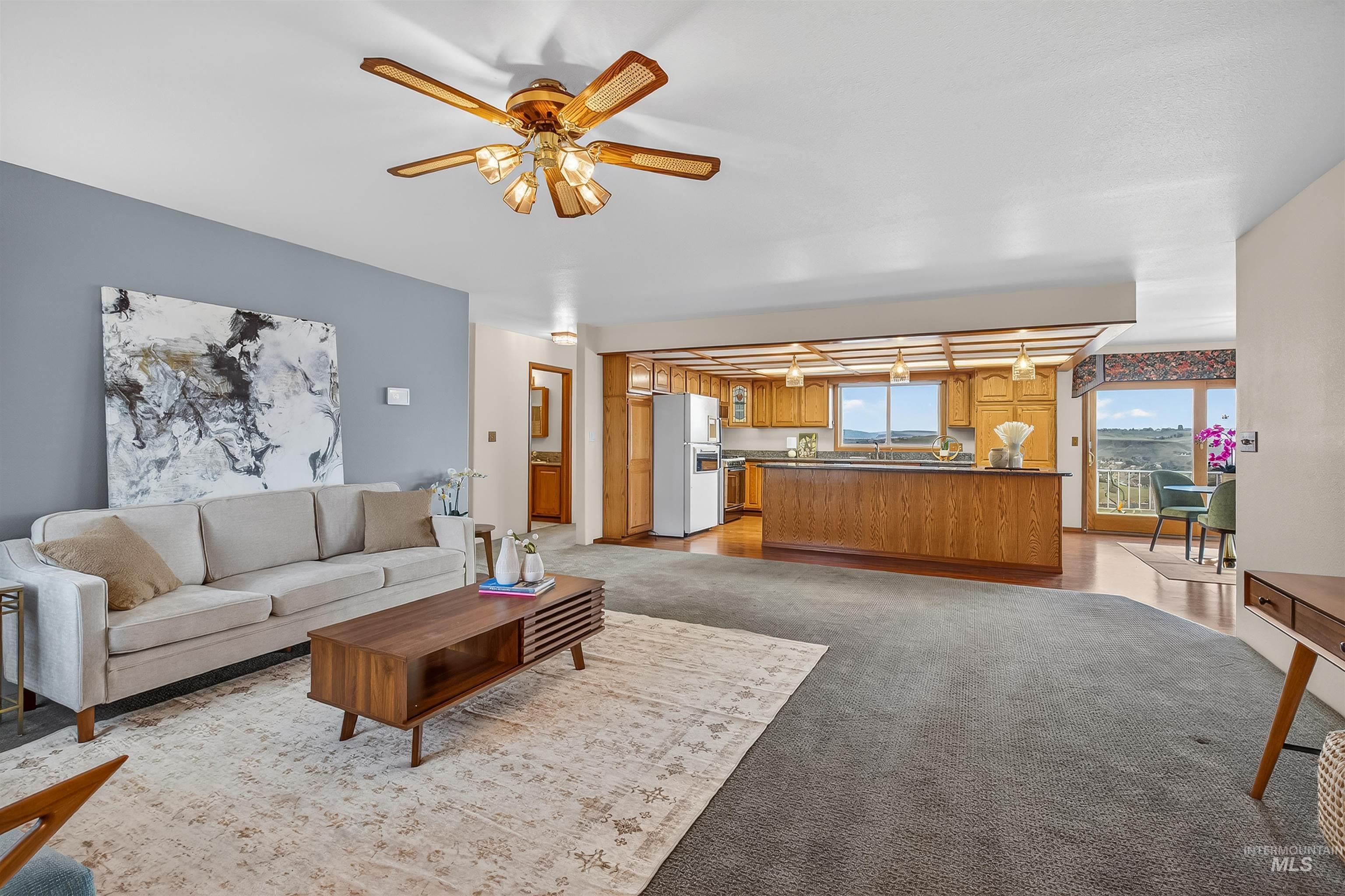 3015 Grandview Dr, Clarkston, Washington 99403, 4 Bedrooms, 3 Bathrooms, Residential For Sale, Price $849,000,MLS 98978537