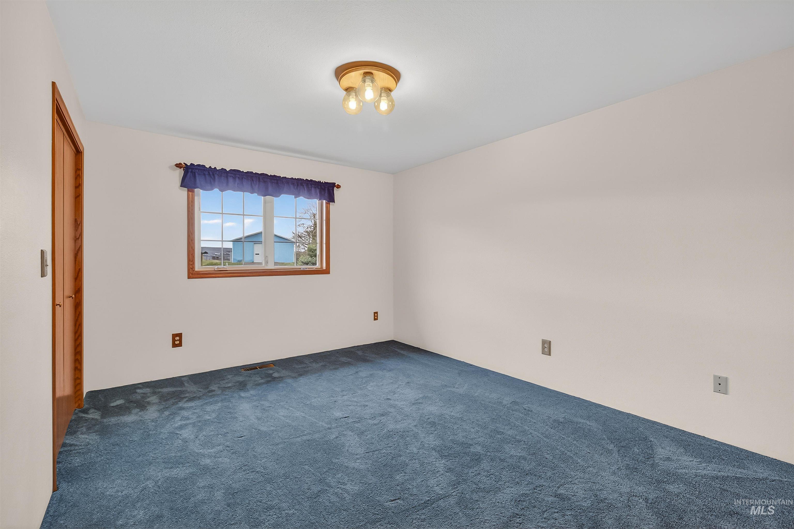 3015 Grandview Dr, Clarkston, Washington 99403, 4 Bedrooms, 3 Bathrooms, Residential For Sale, Price $849,000,MLS 98978537