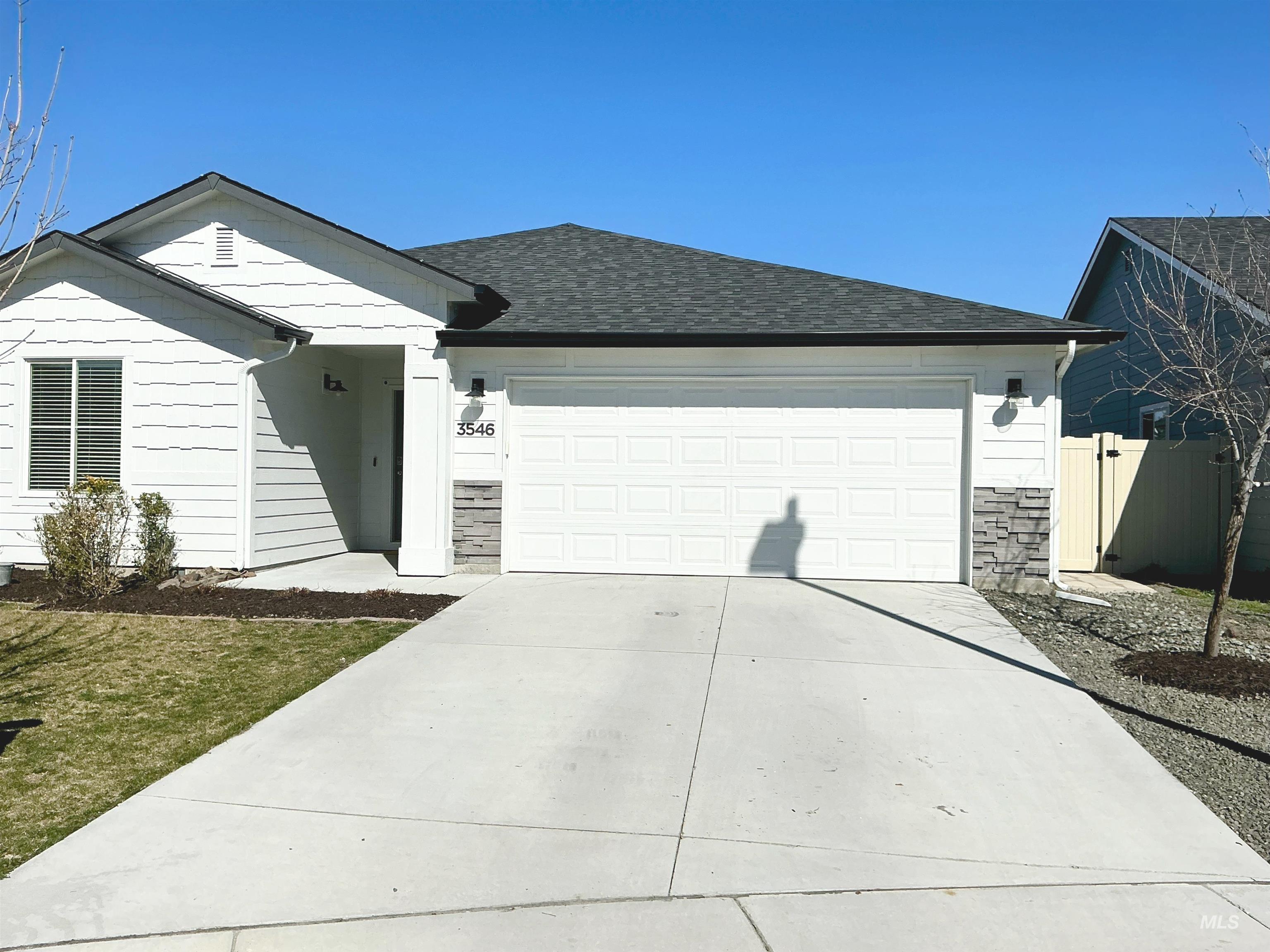 3546 W Commemoration Ave, Meridian, Idaho 83642, 3 Bedrooms, 2 Bathrooms, Residential For Sale, Price $402,900, 98978538
