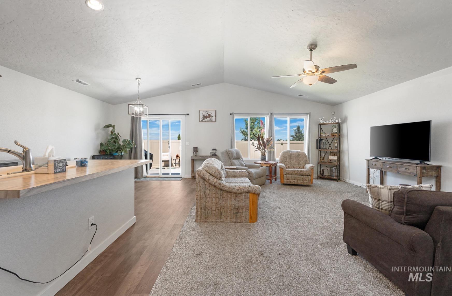 3546 W Commemoration Ave, Meridian, Idaho 83642, 3 Bedrooms, 2 Bathrooms, Residential For Sale, Price $402,900, 98978538