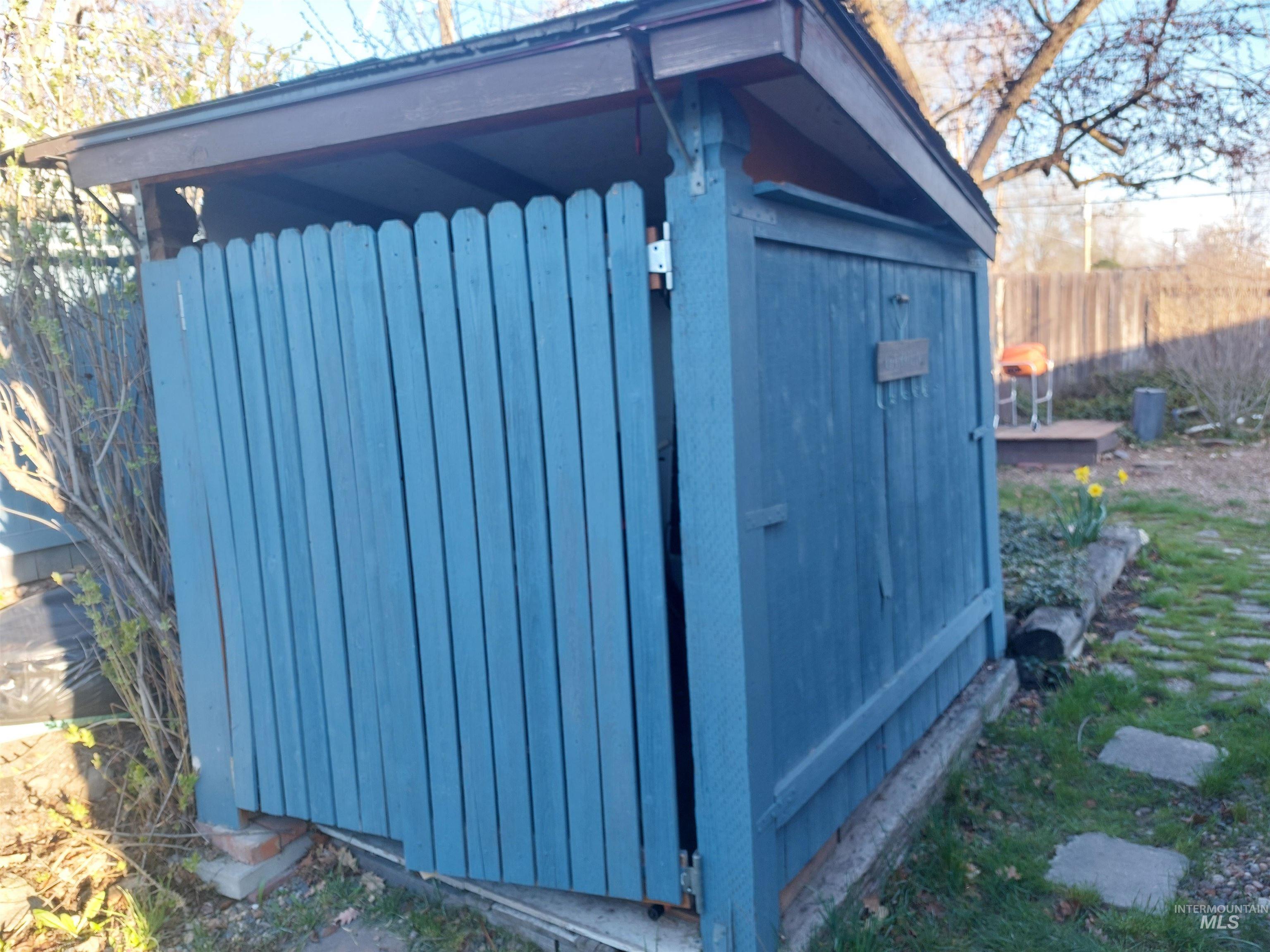 1305 S Leadville, Boise, Idaho 83706, 3 Bedrooms, 1 Bathroom, Residential For Sale, Price $510,000,MLS 98978541