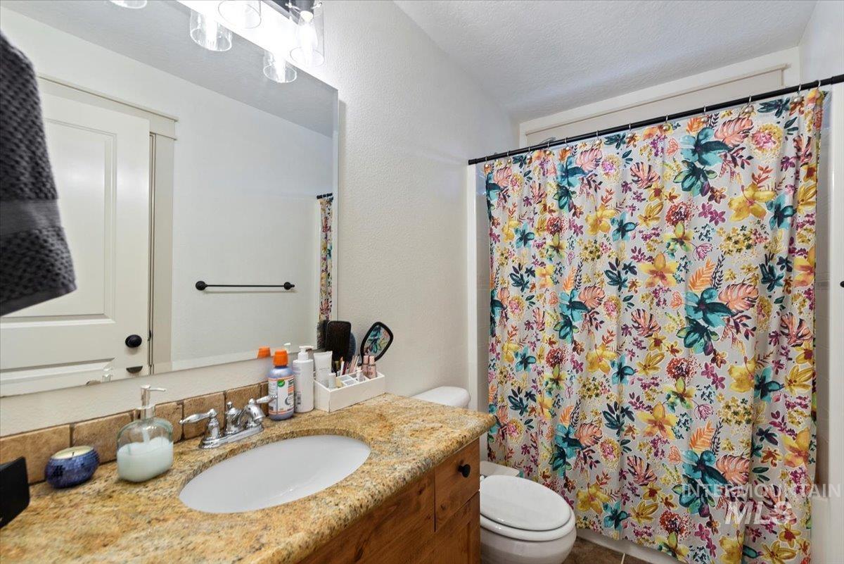 3052 N Christian Way, Meridian, Idaho 83646, 3 Bedrooms, 2.5 Bathrooms, Residential For Sale, Price $509,900,MLS 98978542