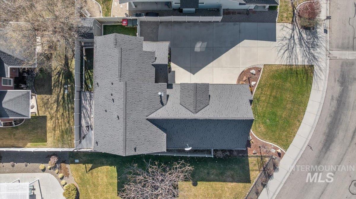 3052 N Christian Way, Meridian, Idaho 83646, 3 Bedrooms, 2.5 Bathrooms, Residential For Sale, Price $509,900,MLS 98978542