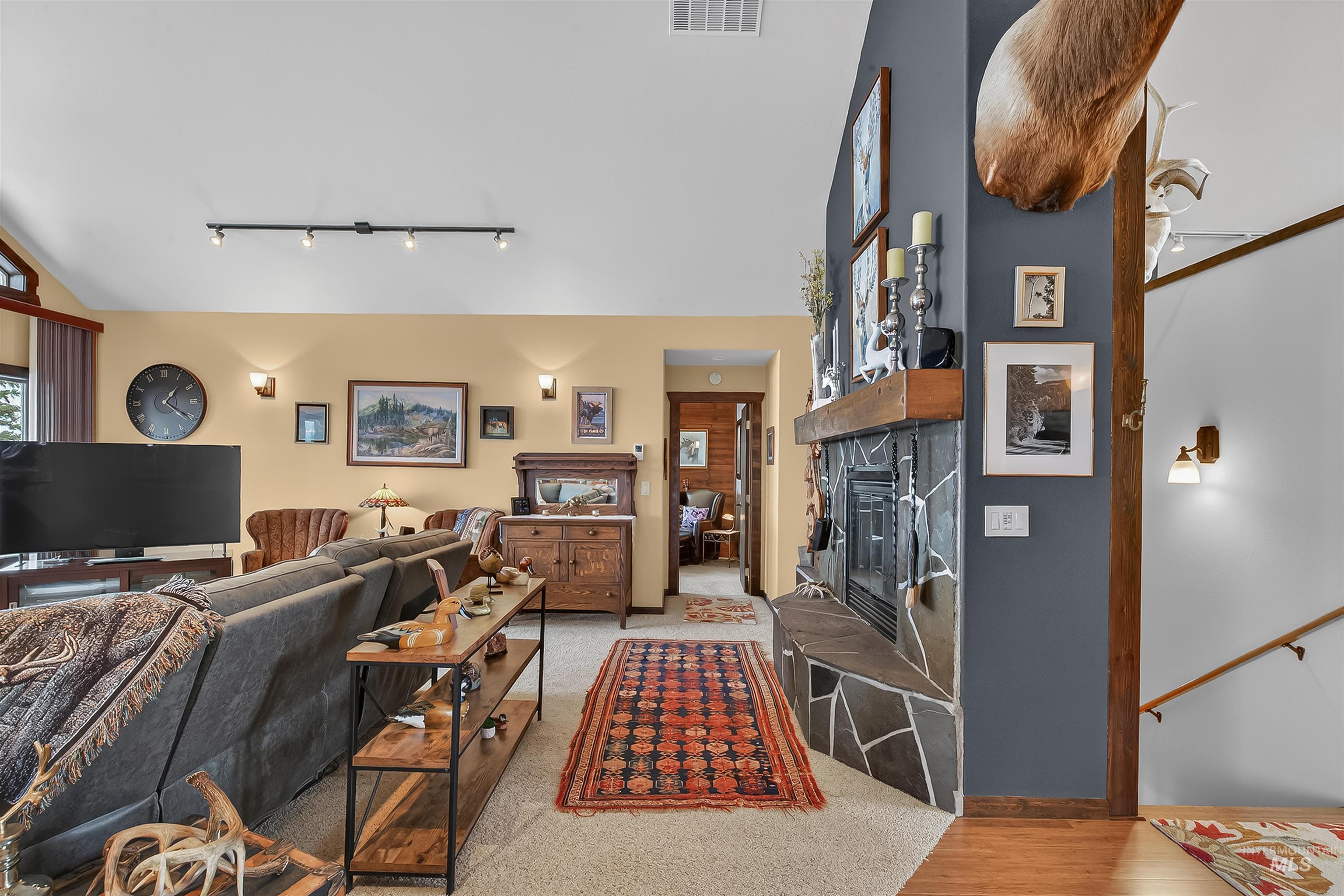 1000 Buckeye Drive, Orofino, Idaho 83544, 3 Bedrooms, 2.5 Bathrooms, Residential For Sale, Price $1,295,000, 98978545