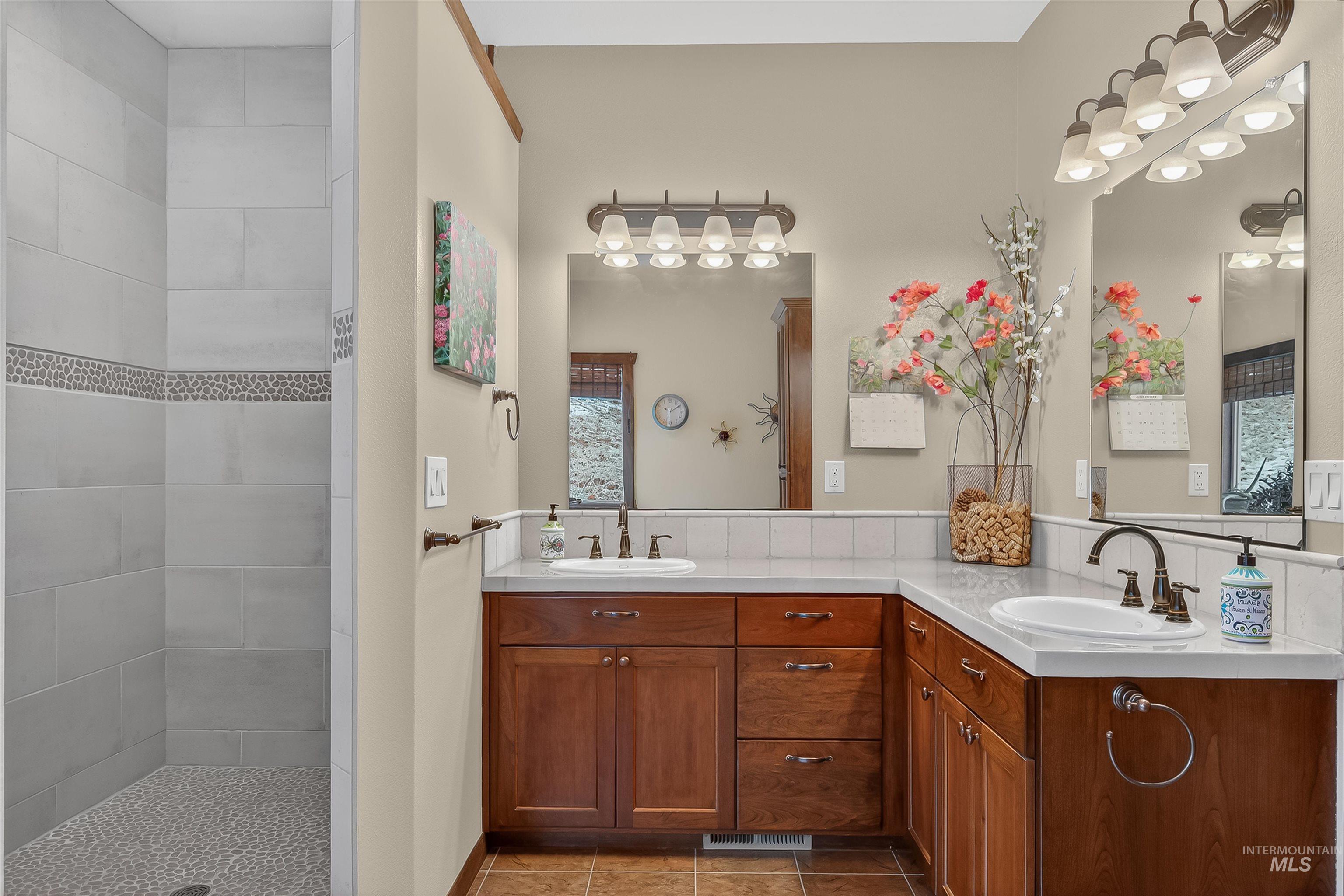 1000 Buckeye Drive, Orofino, Idaho 83544, 3 Bedrooms, 2.5 Bathrooms, Residential For Sale, Price $1,295,000, 98978545