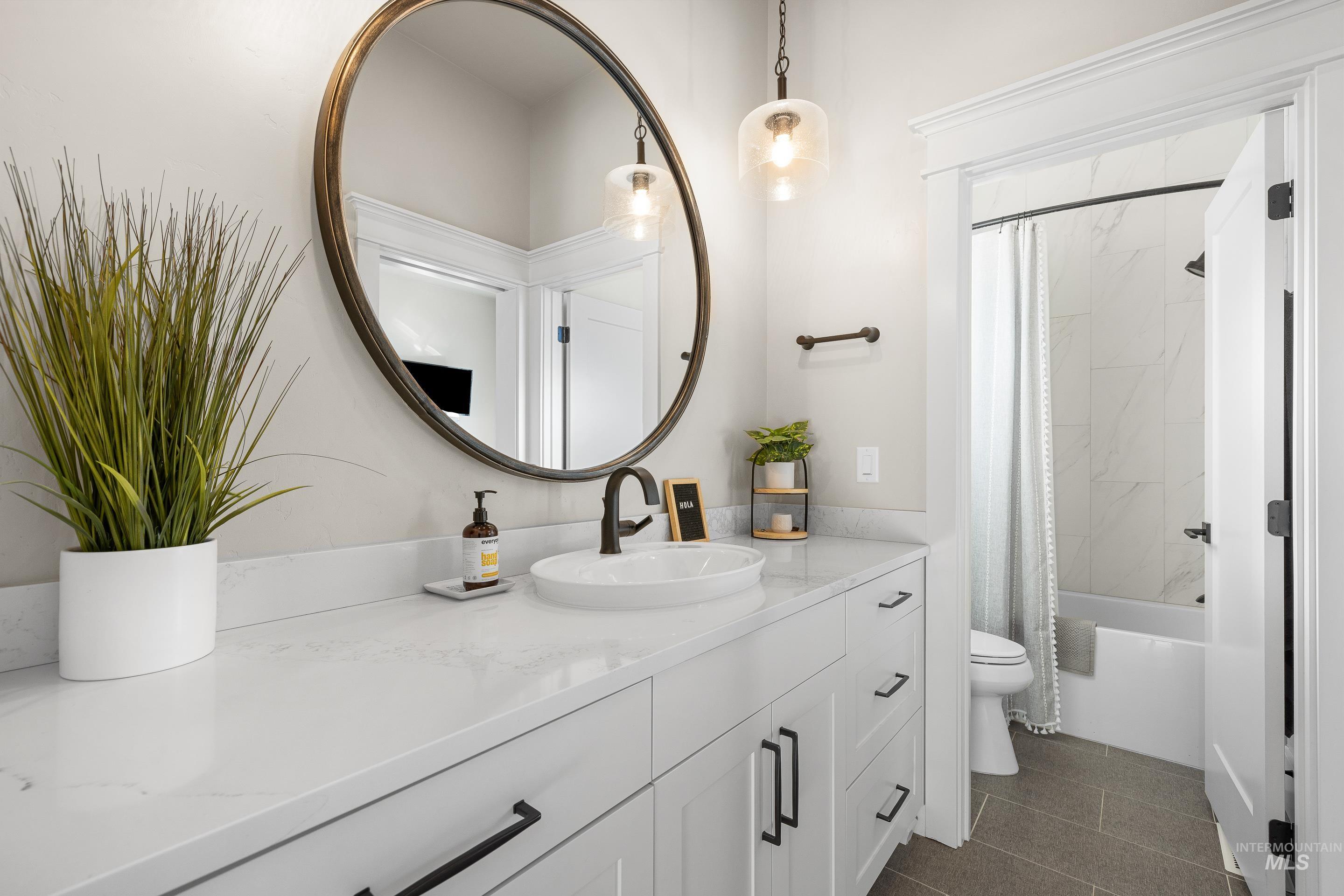 5008 W Strant St, Eagle, Idaho 83616, 4 Bedrooms, 3.5 Bathrooms, Residential For Sale, Price $1,325,000, 98978546