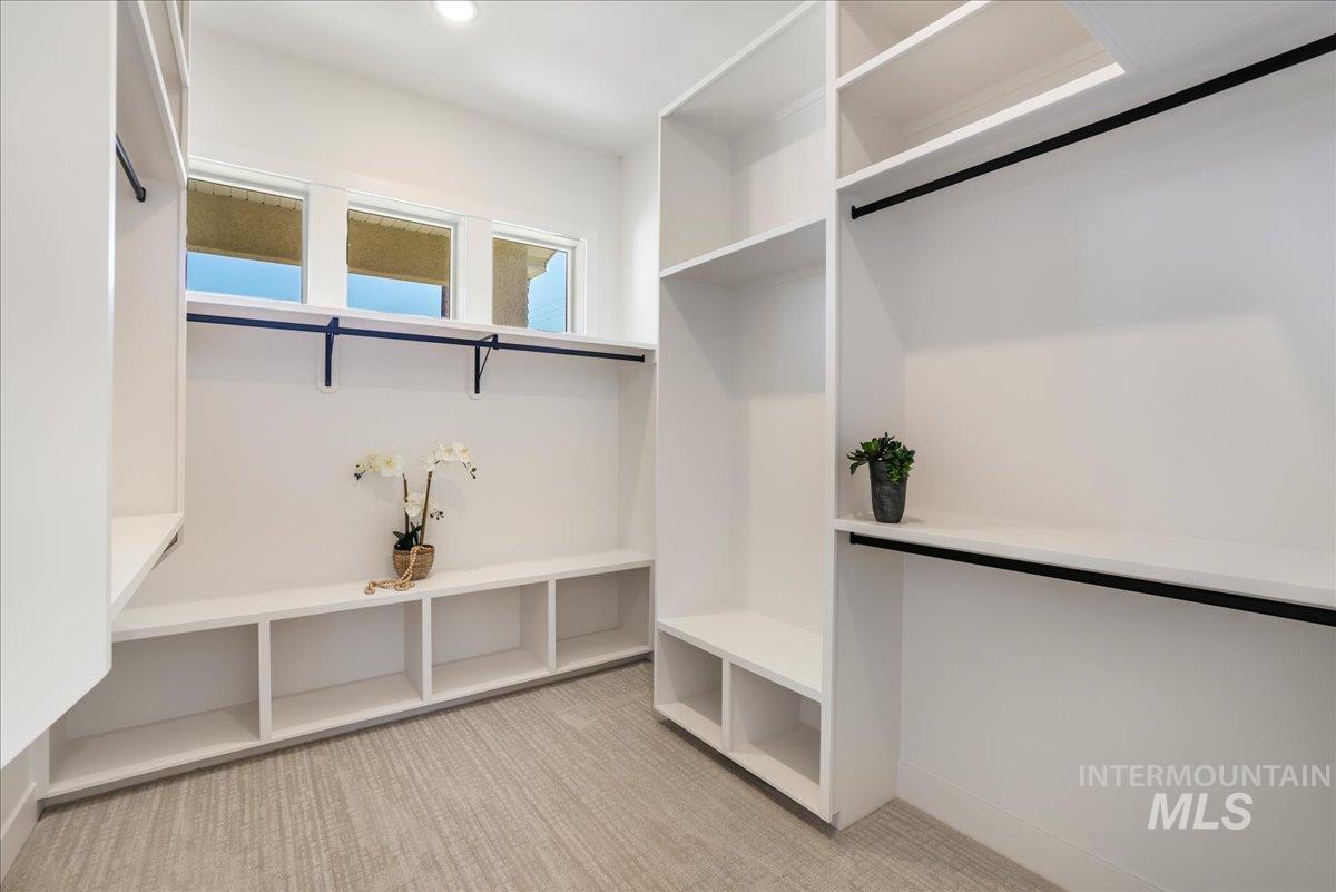 505 Stonehedge Loop, Twin Falls, Idaho 83301, 4 Bedrooms, 2.5 Bathrooms, Residential For Sale, Price $699,998,MLS 98978548