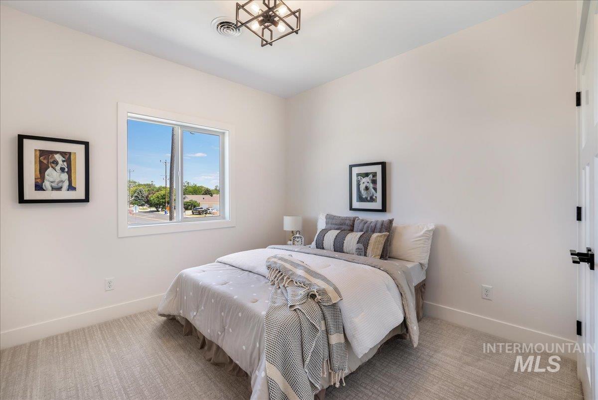 505 Stonehedge Loop, Twin Falls, Idaho 83301, 4 Bedrooms, 2.5 Bathrooms, Residential For Sale, Price $699,998,MLS 98978548