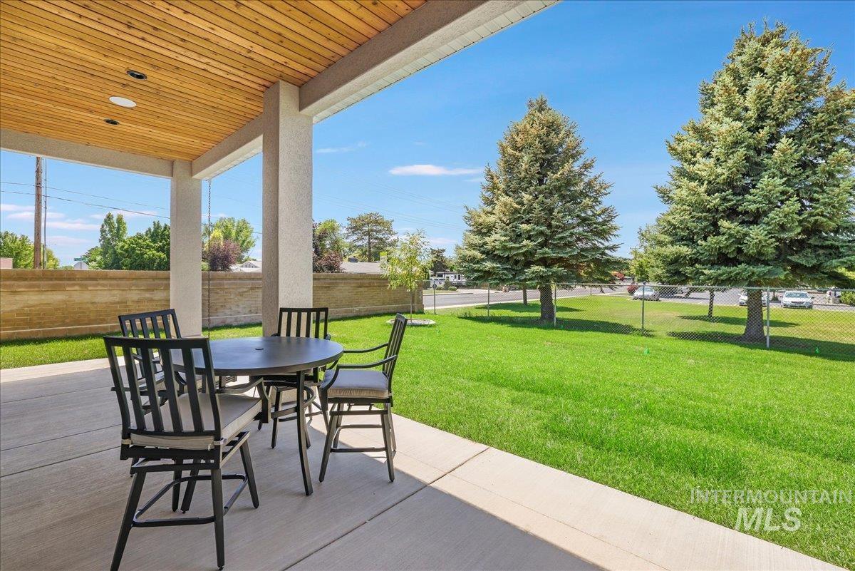 505 Stonehedge Loop, Twin Falls, Idaho 83301, 4 Bedrooms, 2.5 Bathrooms, Residential For Sale, Price $699,998,MLS 98978548