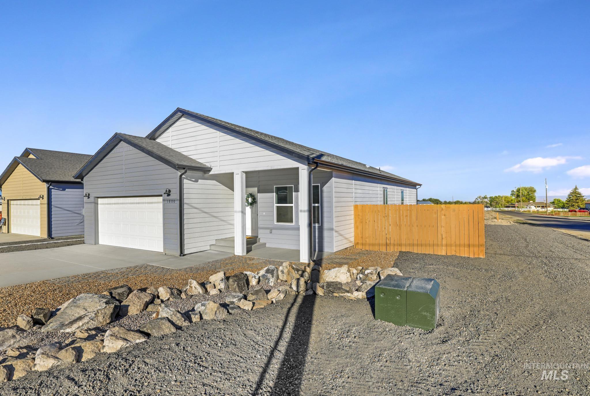1800 Poplar Ave, Buhl, Idaho 83316, 3 Bedrooms, 2 Bathrooms, Residential For Sale, Price $349,999, 98978549
