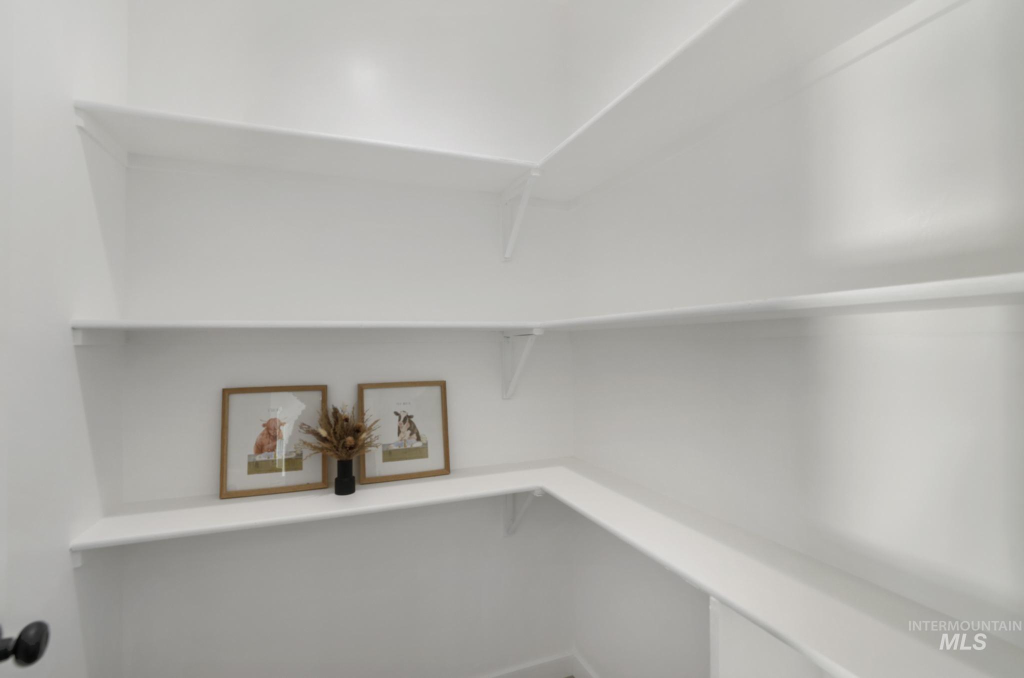 1800 Poplar Ave, Buhl, Idaho 83316, 3 Bedrooms, 2 Bathrooms, Residential For Sale, Price $359,999,MLS 98978549