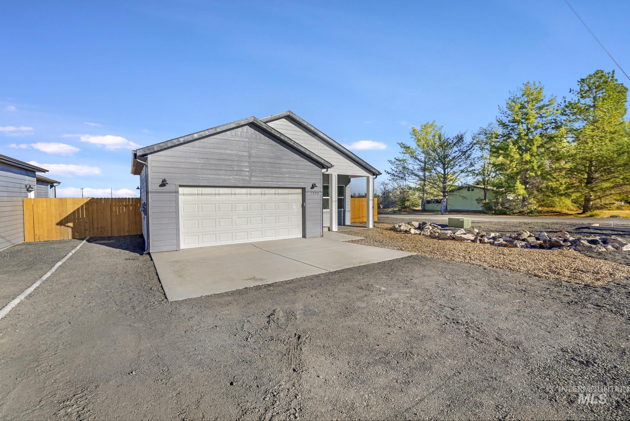 1800 Poplar Ave, Buhl, Idaho 83316, 3 Bedrooms, 2 Bathrooms, Residential For Sale, Price $359,999,MLS 98978549