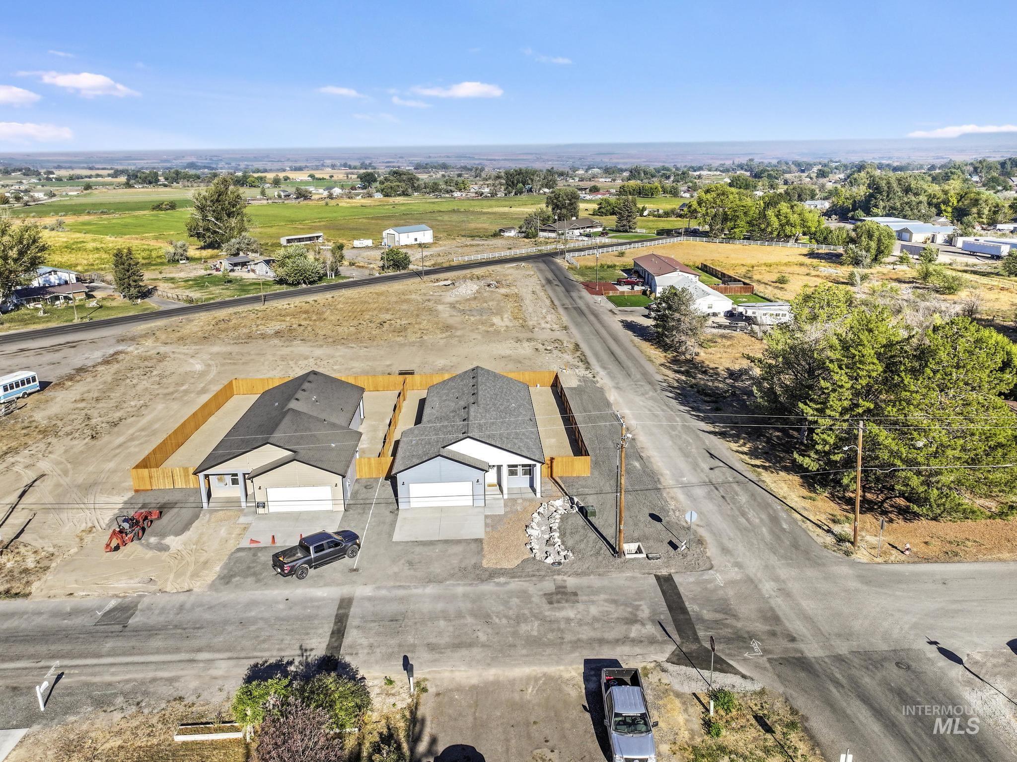 1800 Poplar Ave, Buhl, Idaho 83316, 3 Bedrooms, 2 Bathrooms, Residential For Sale, Price $359,999,MLS 98978549