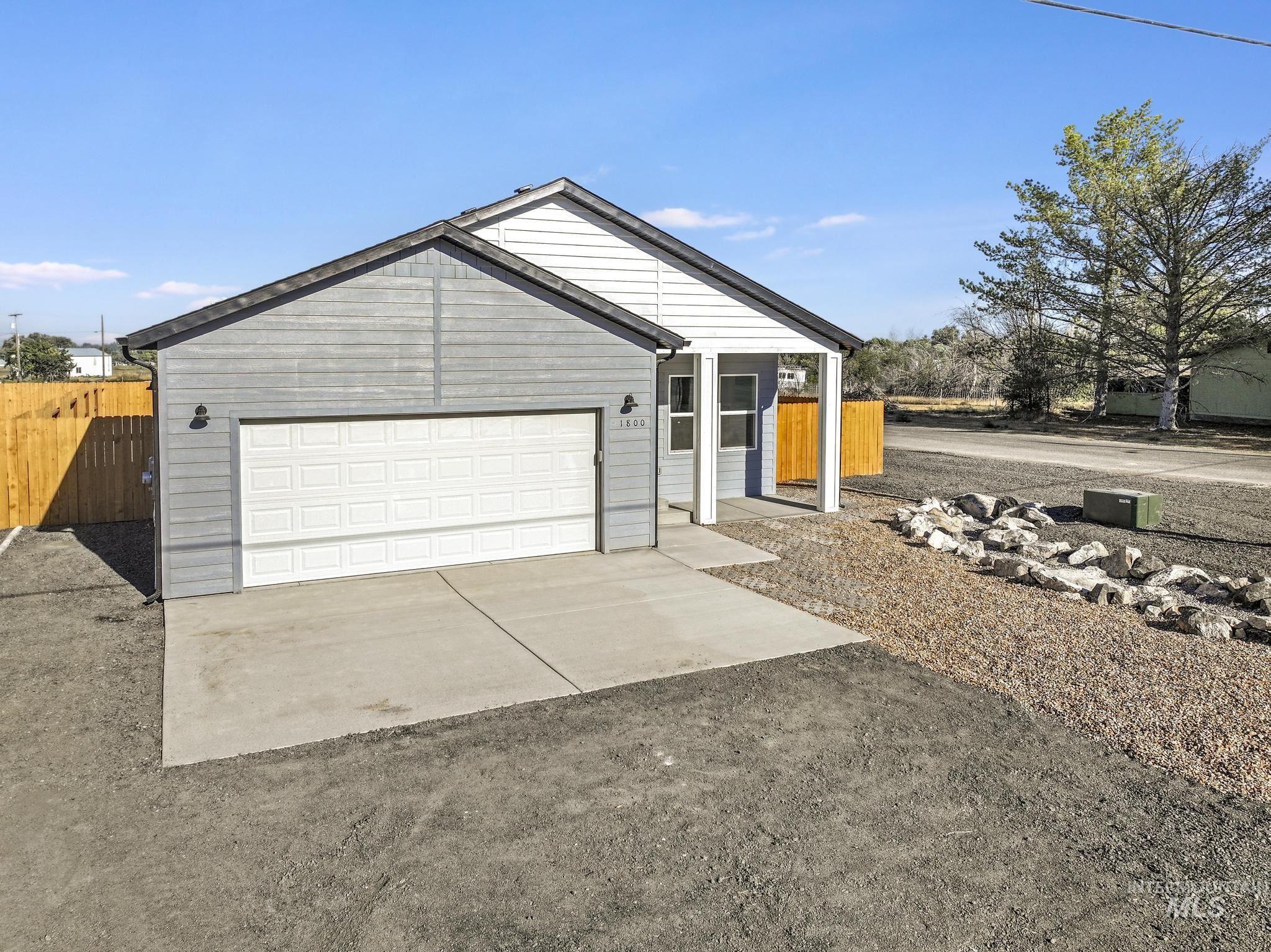 1800 Poplar Ave, Buhl, Idaho 83316, 3 Bedrooms, 2 Bathrooms, Residential For Sale, Price $359,999,MLS 98978549
