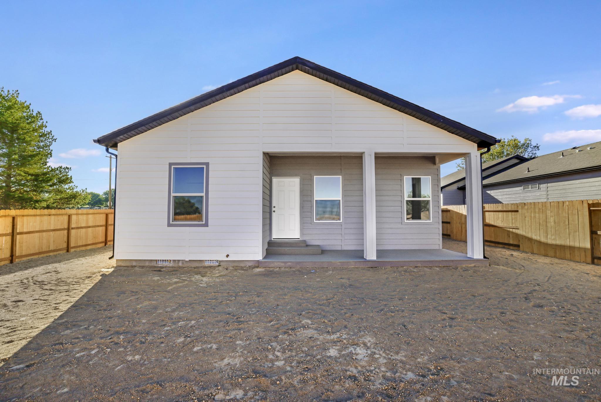 1800 Poplar Ave, Buhl, Idaho 83316, 3 Bedrooms, 2 Bathrooms, Residential For Sale, Price $359,999,MLS 98978549