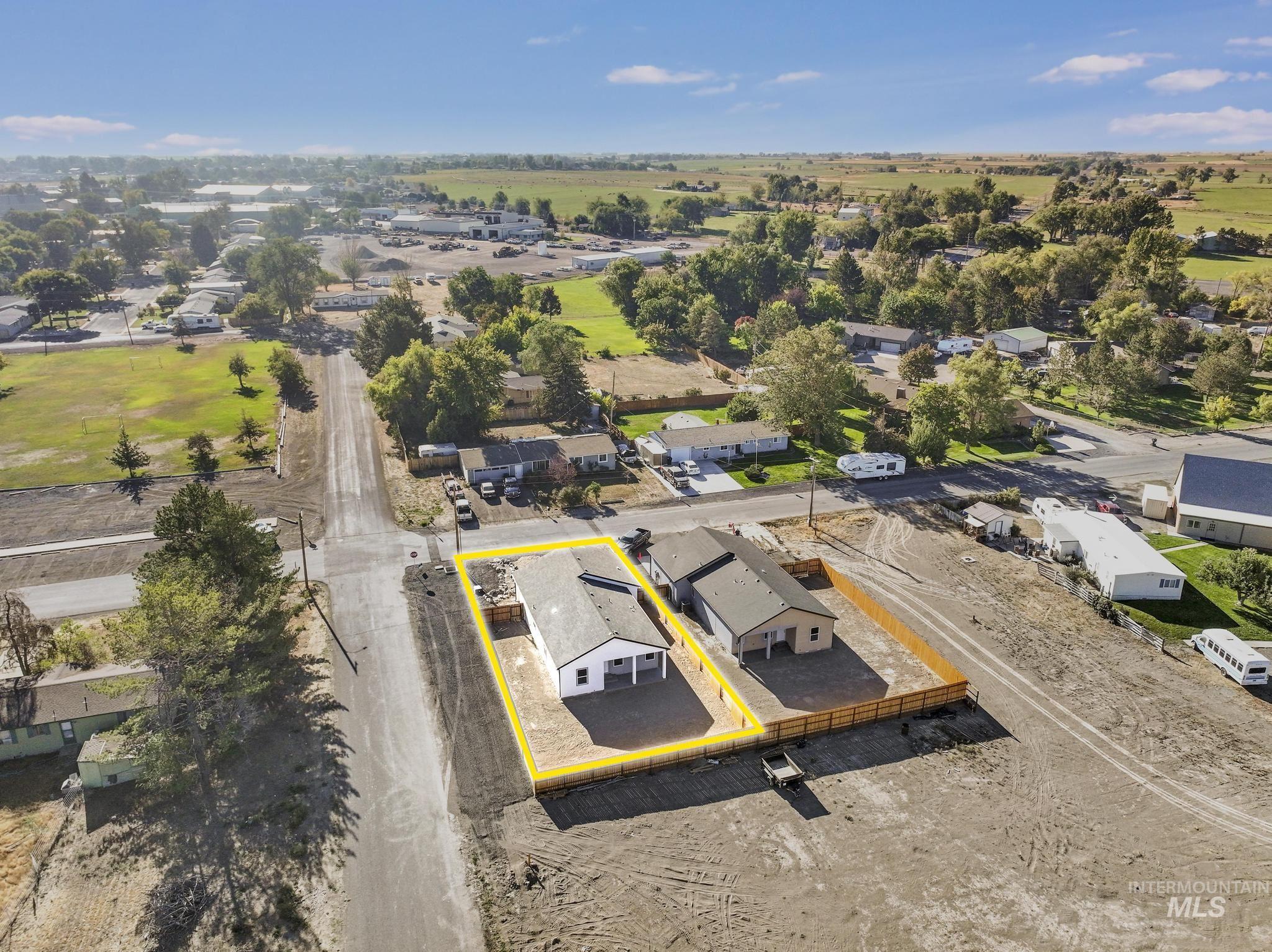 1800 Poplar Ave, Buhl, Idaho 83316, 3 Bedrooms, 2 Bathrooms, Residential For Sale, Price $359,999,MLS 98978549