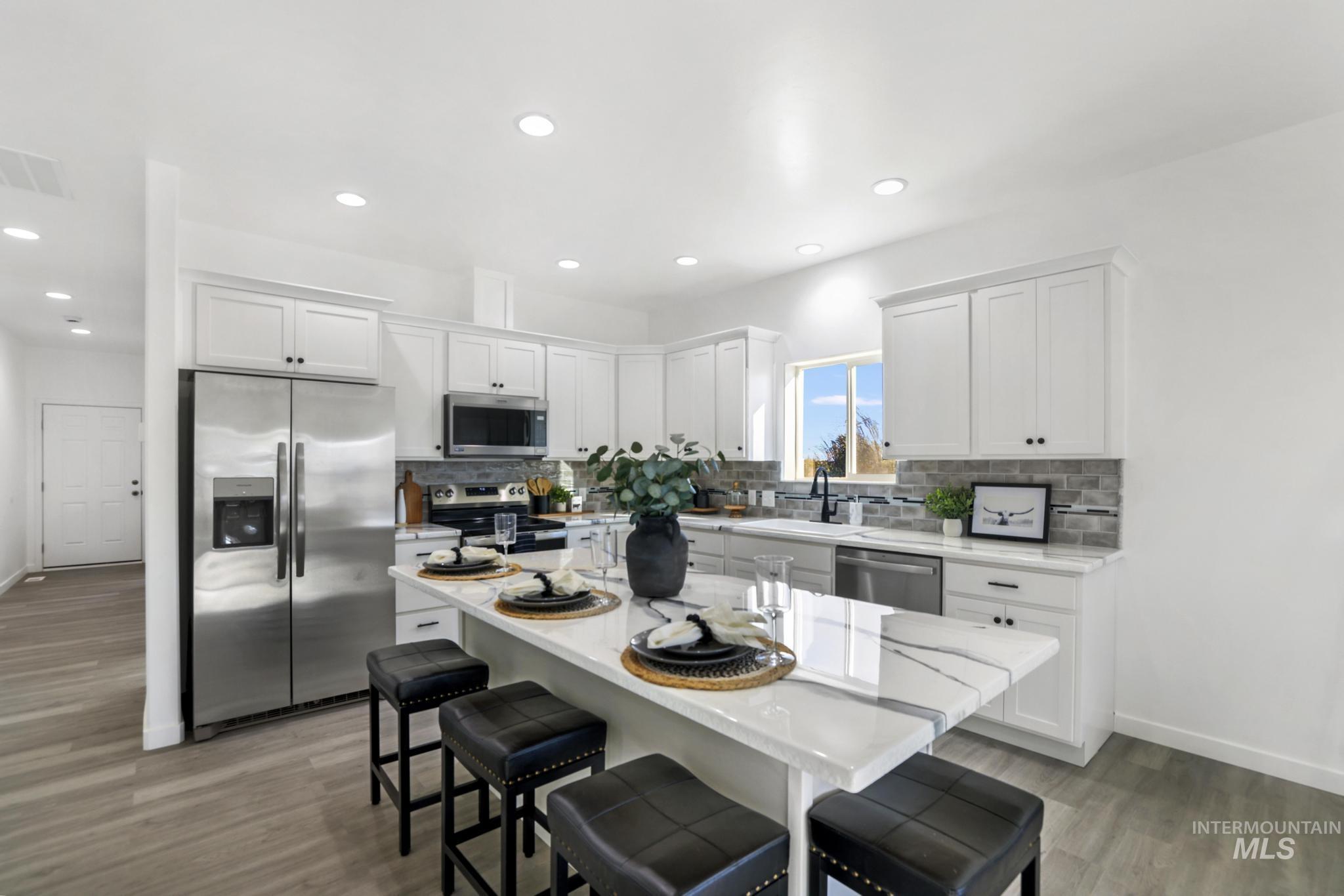 1800 Poplar Ave, Buhl, Idaho 83316, 3 Bedrooms, 2 Bathrooms, Residential For Sale, Price $359,999,MLS 98978549