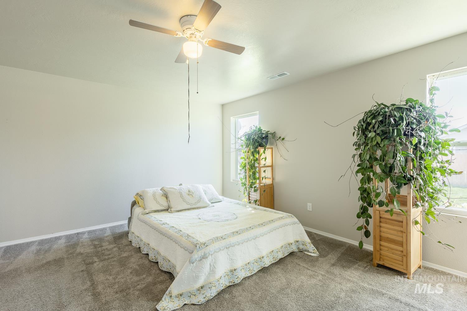 1105 E Shady Ridge Dr, Kuna, Idaho 83634, 5 Bedrooms, 2.5 Bathrooms, Residential For Sale, Price $485,000,MLS 98978550