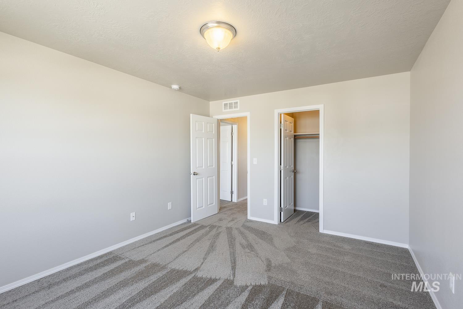 1105 E Shady Ridge Dr, Kuna, Idaho 83634, 5 Bedrooms, 2.5 Bathrooms, Residential For Sale, Price $485,000,MLS 98978550